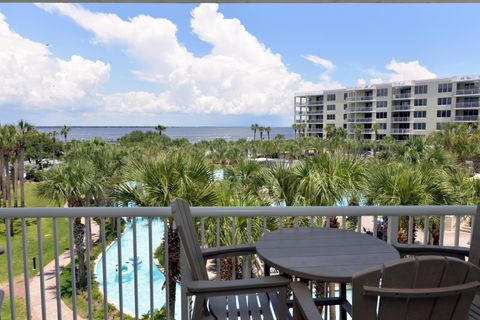 A home in Fort Walton Beach