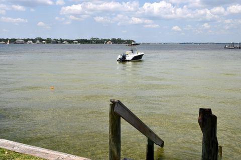 A home in Fort Walton Beach