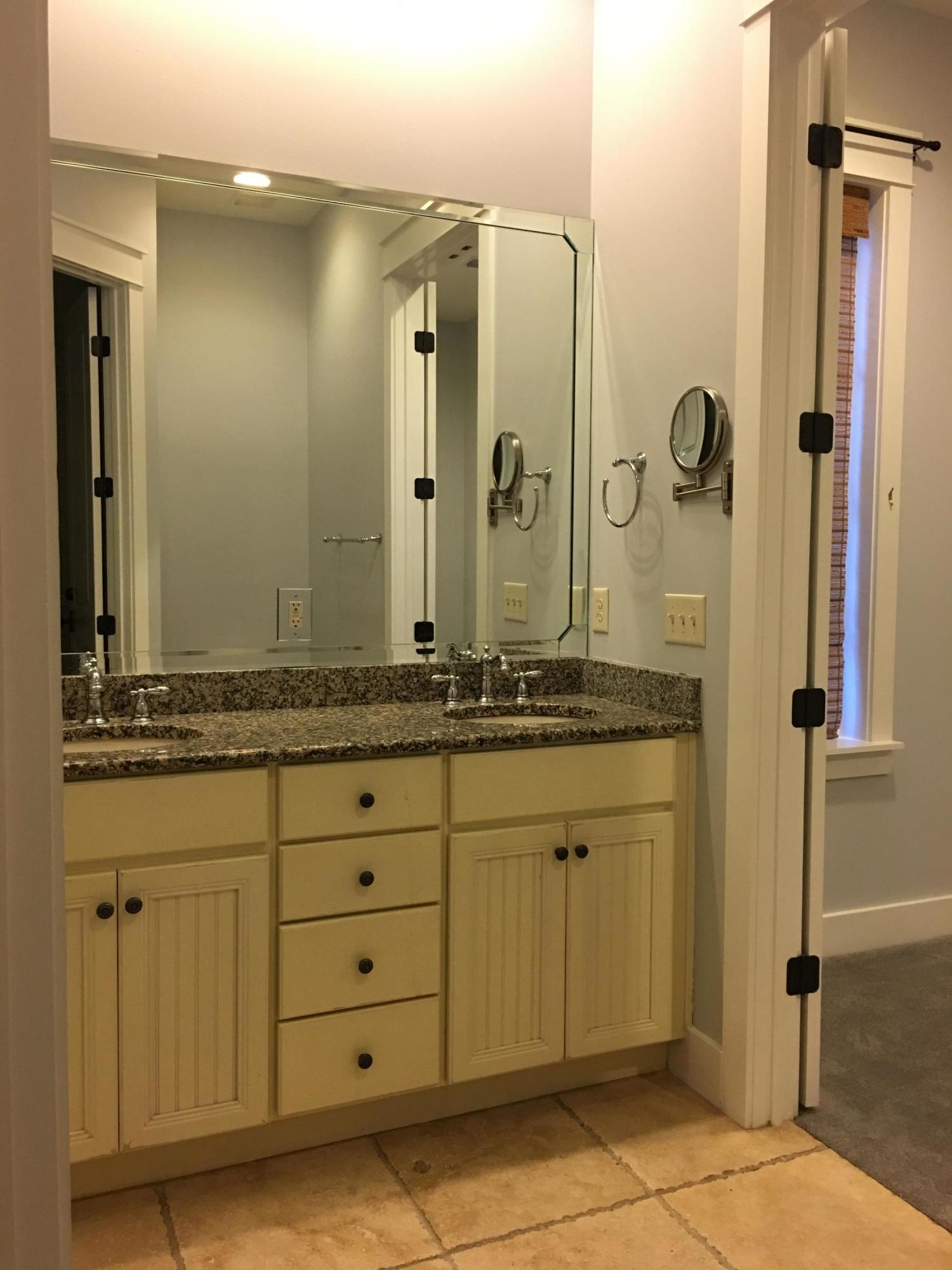 BUNGALOS AT SANDESTIN - Residential