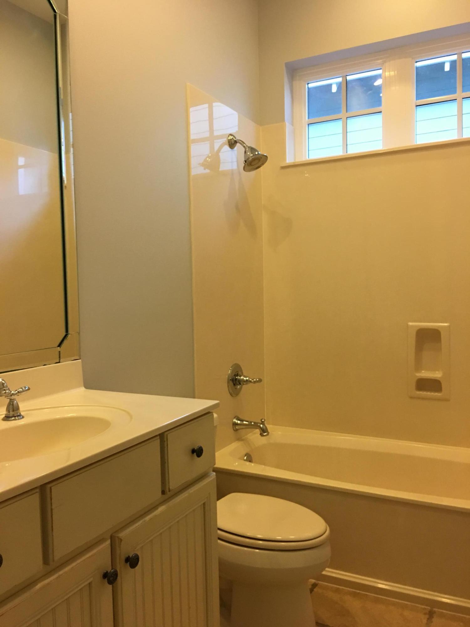 BUNGALOS AT SANDESTIN - Residential