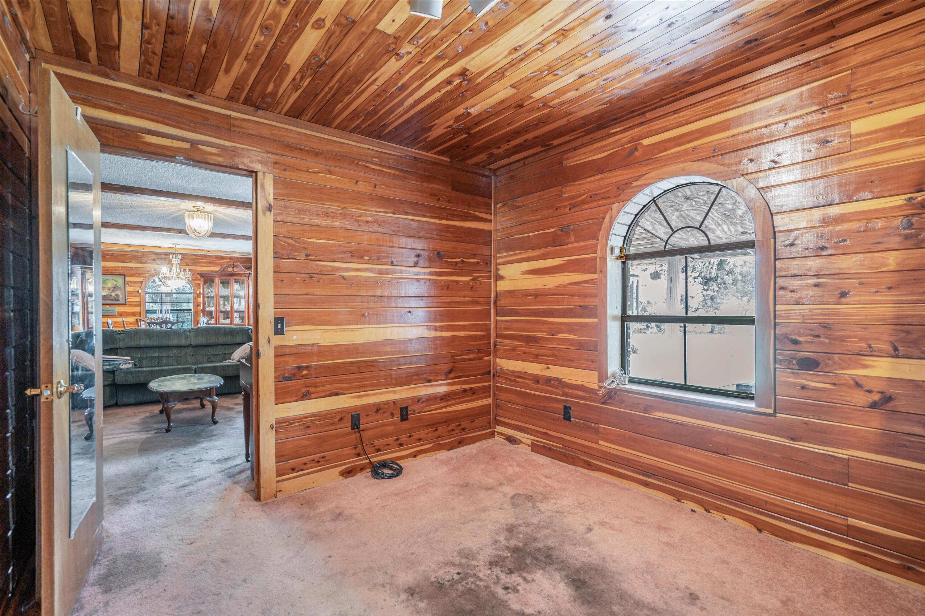 METES & BOUNDS - Residential