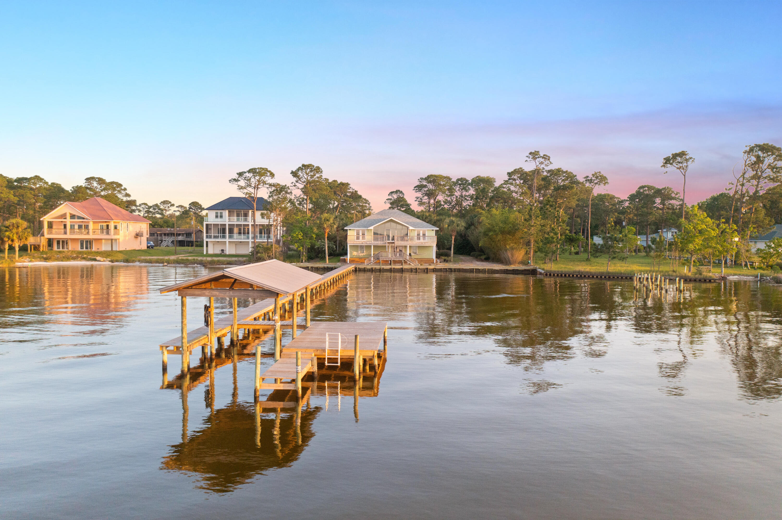 Innerarity Pt Rd - Residential