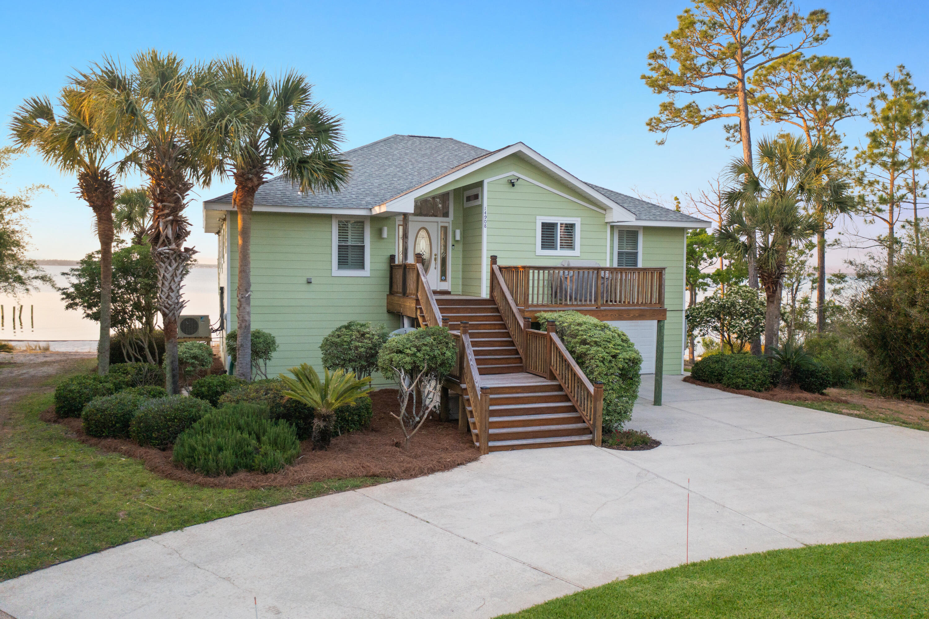 Innerarity Pt Rd - Residential