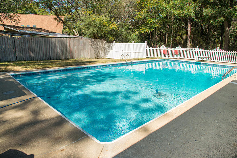 ROCKY BAYOU COUNTRY CLUB ESTATES 1 - Residential