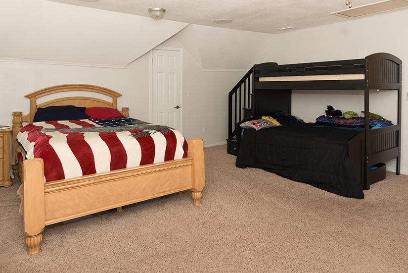 ROCKY BAYOU COUNTRY CLUB ESTATES 1 - Residential