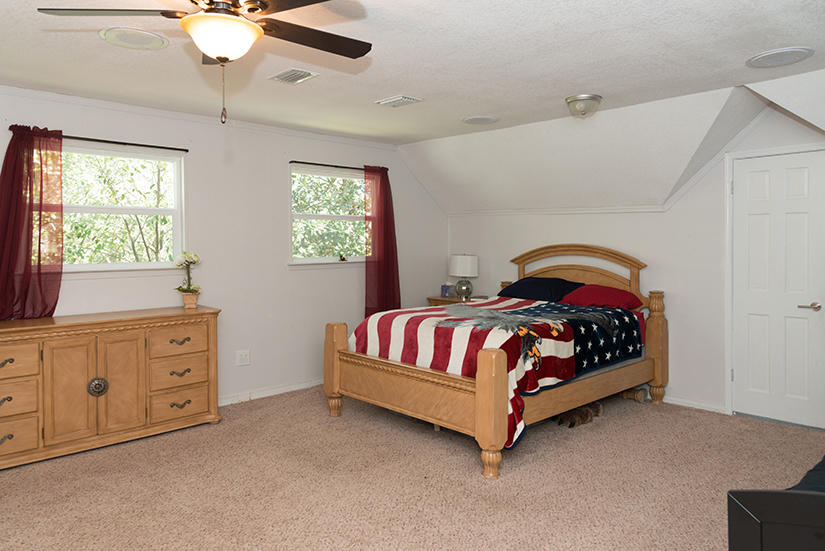 ROCKY BAYOU COUNTRY CLUB ESTATES 1 - Residential