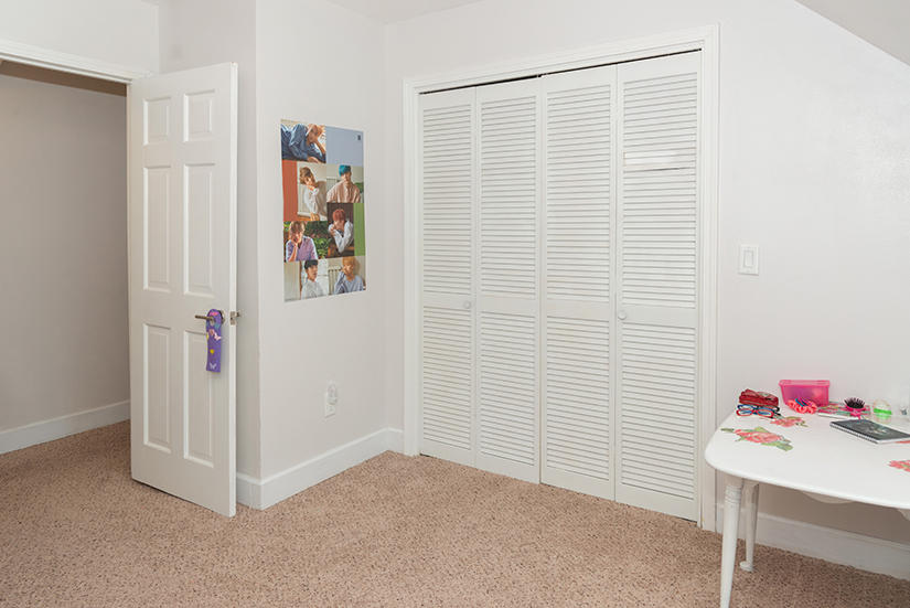 ROCKY BAYOU COUNTRY CLUB ESTATES 1 - Residential