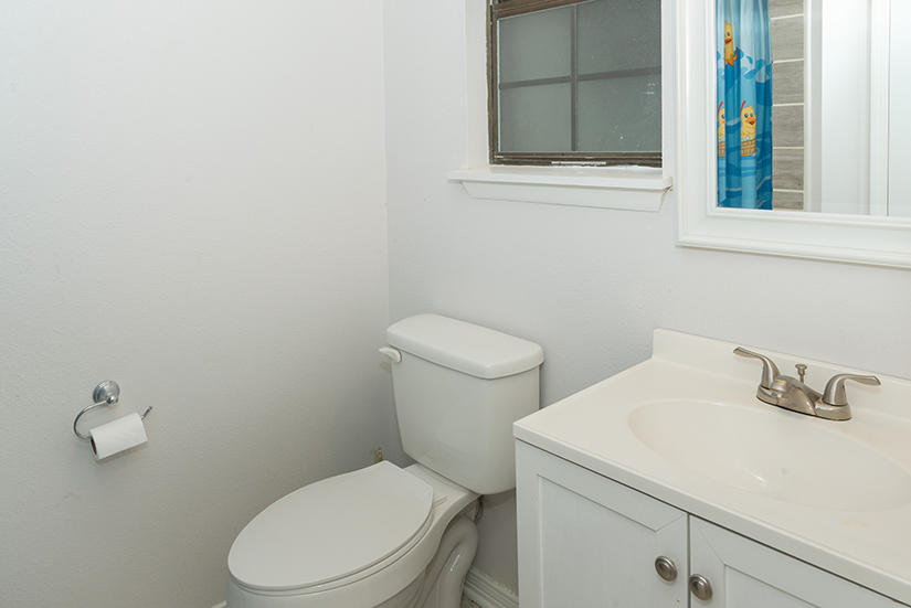 ROCKY BAYOU COUNTRY CLUB ESTATES 1 - Residential