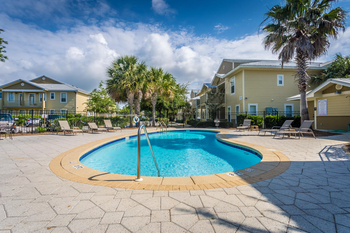 TOPSAIL VILLAGE - Residential Lease