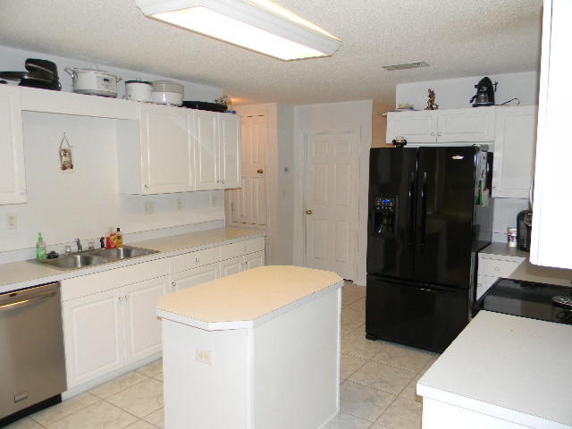 NORTHVIEW ESTATES 7TH ADDN - Residential