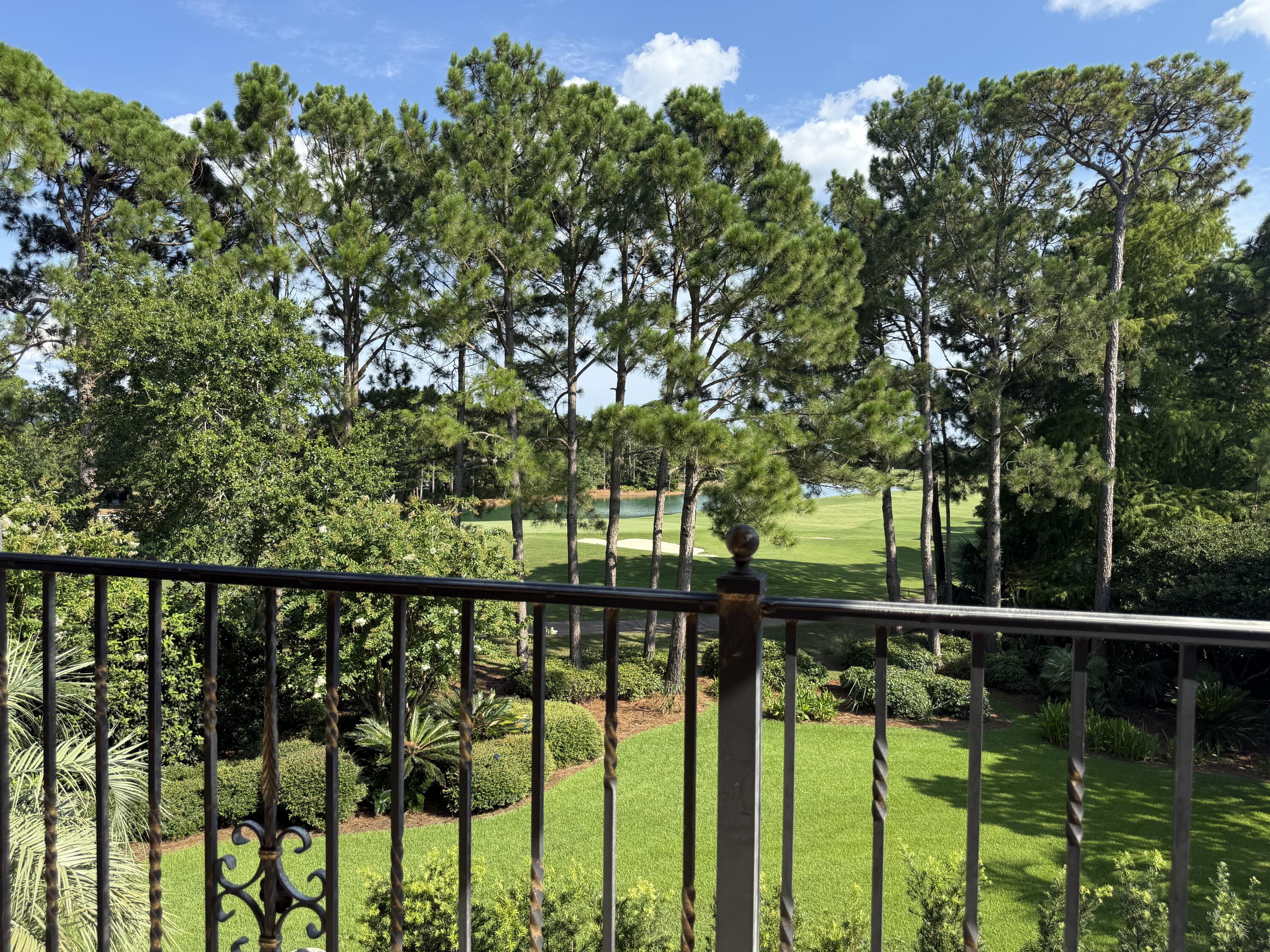 BURNT PINE - Residential
