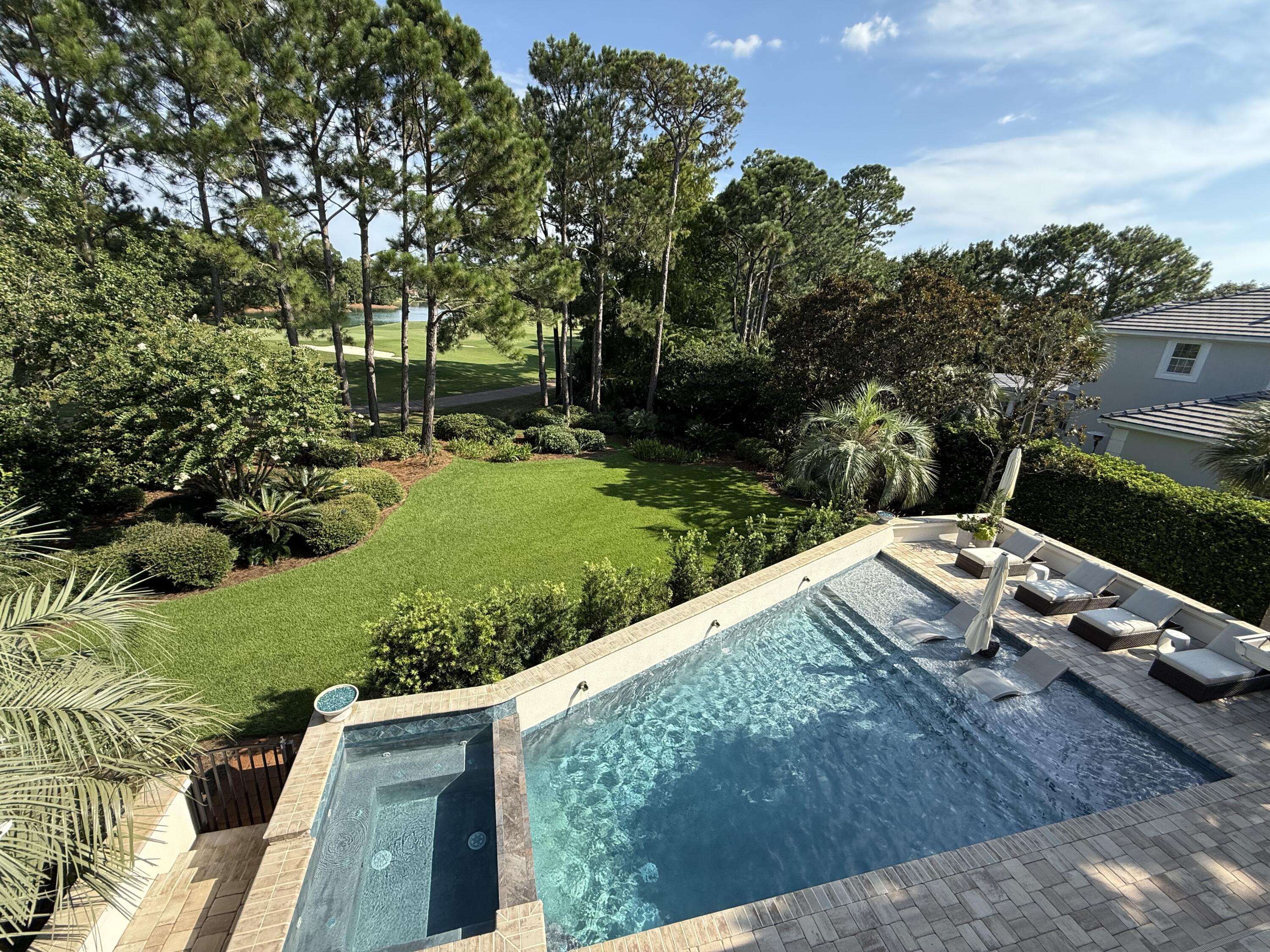 BURNT PINE - Residential