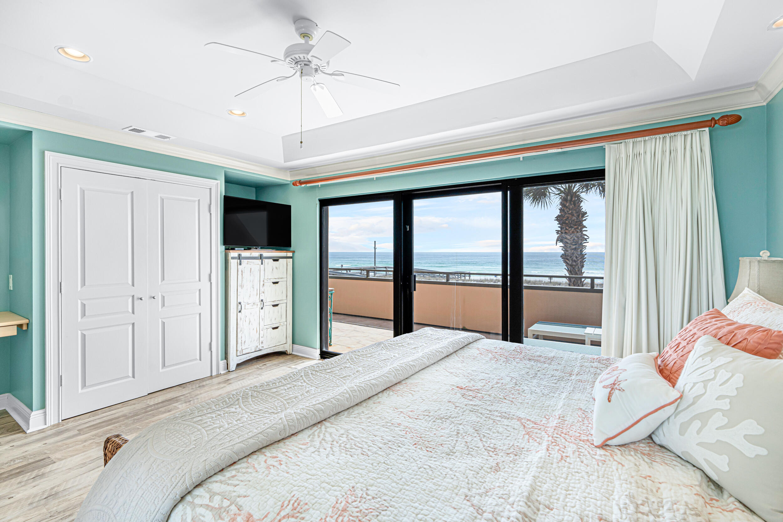 AEGEAN CONDO - Residential