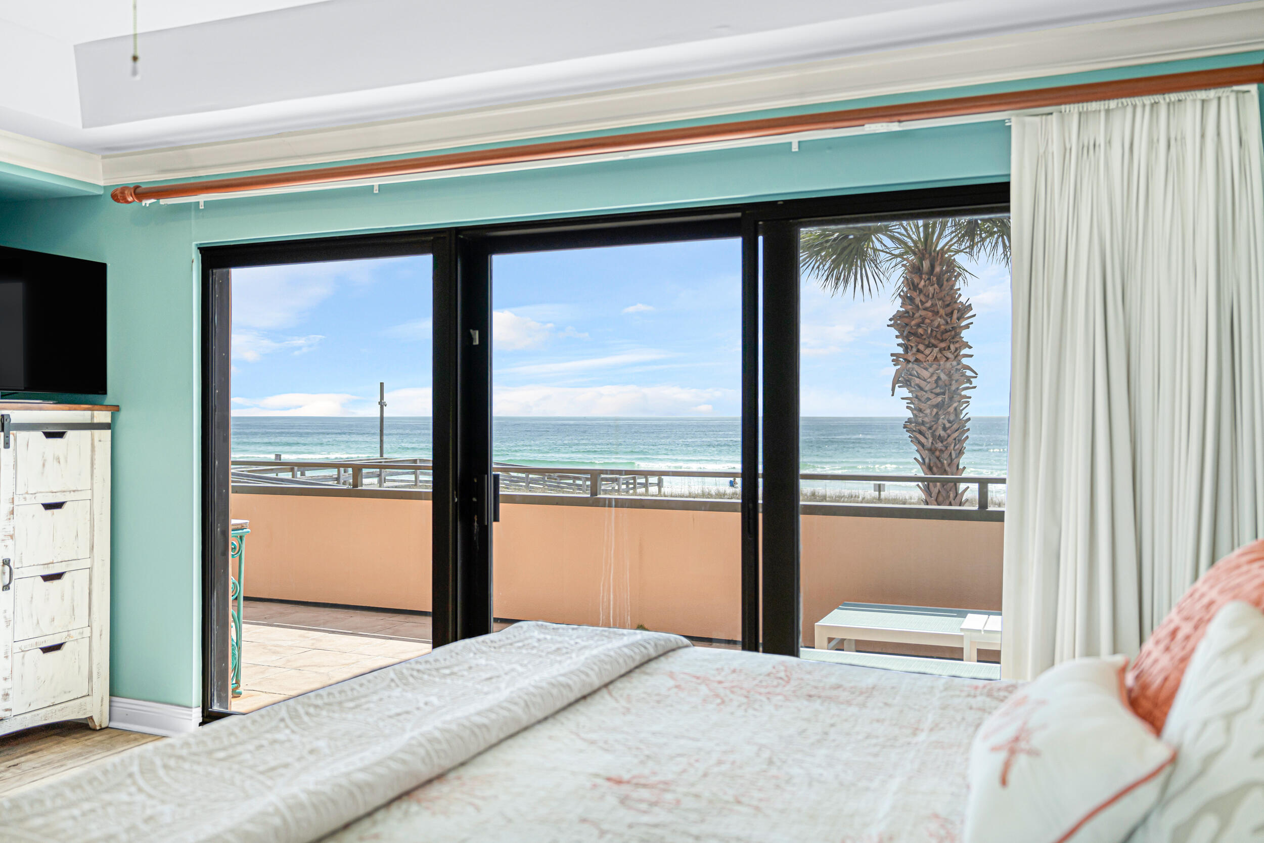 AEGEAN CONDO - Residential