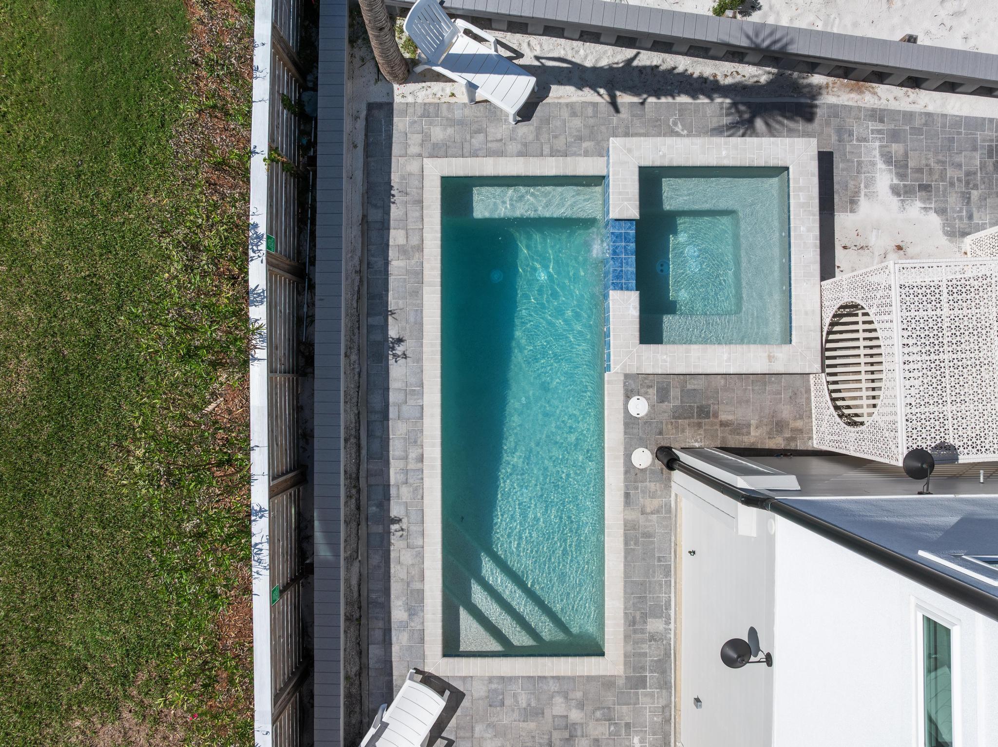 HOLIDAY ISLE - Residential