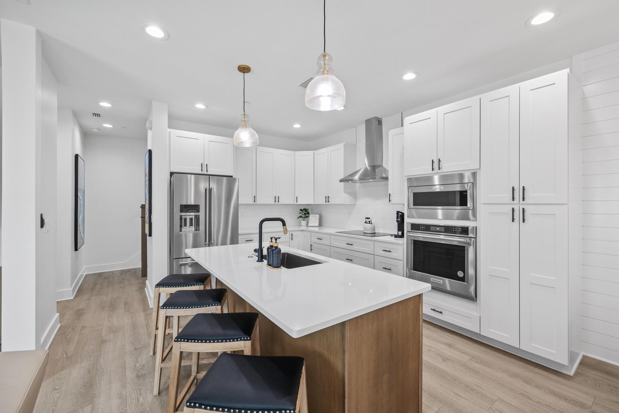 HOLIDAY ISLE - Residential