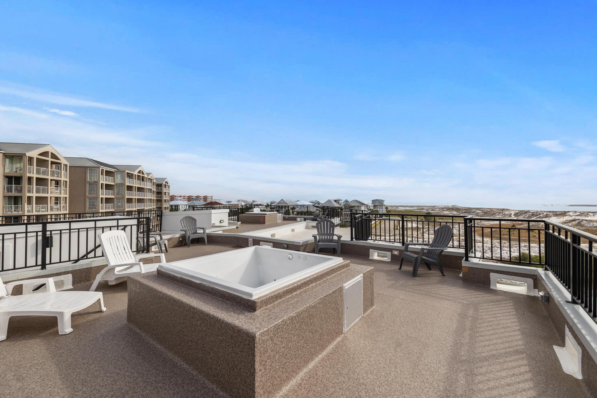 HOLIDAY ISLE - Residential