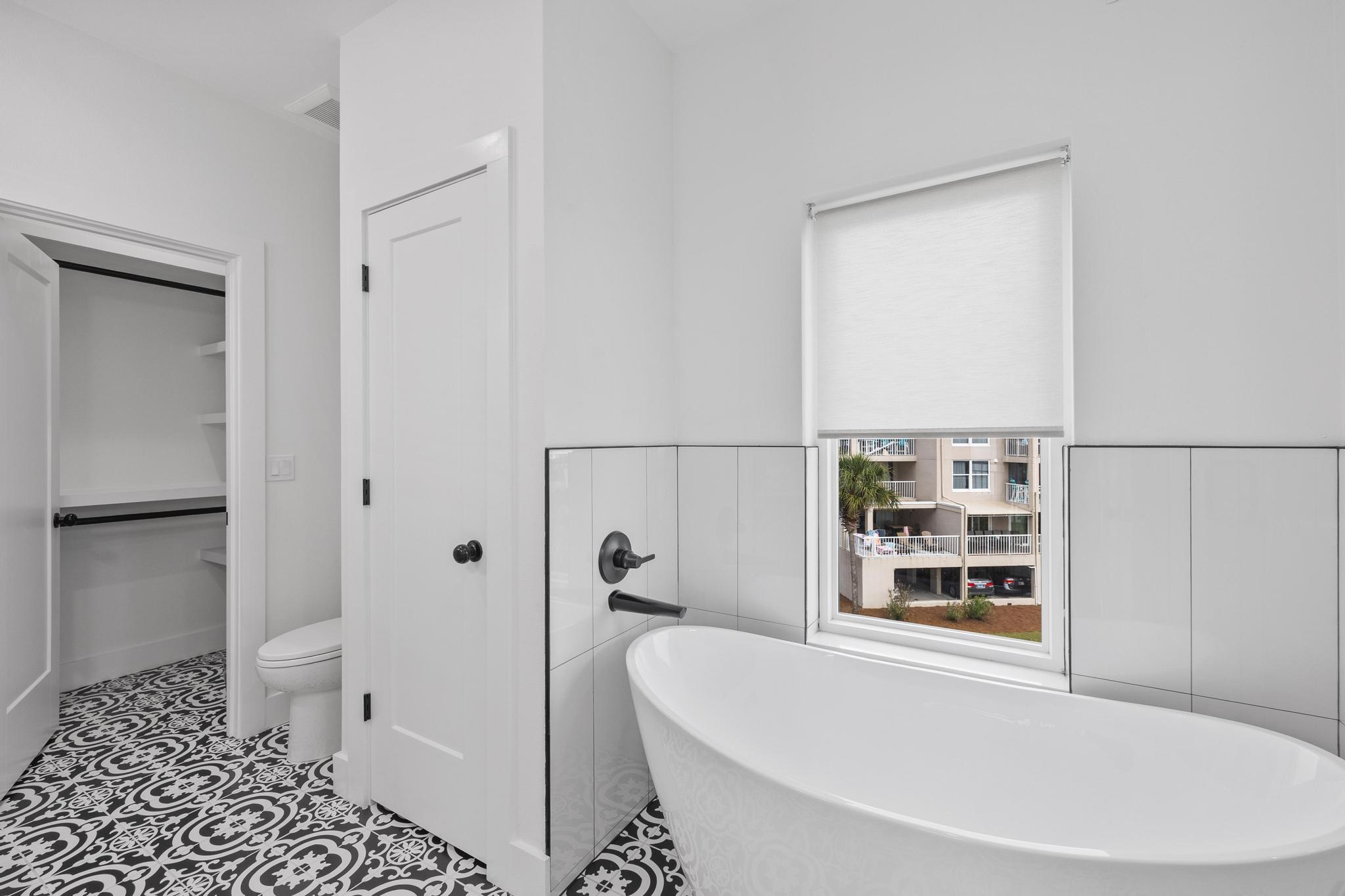 HOLIDAY ISLE - Residential