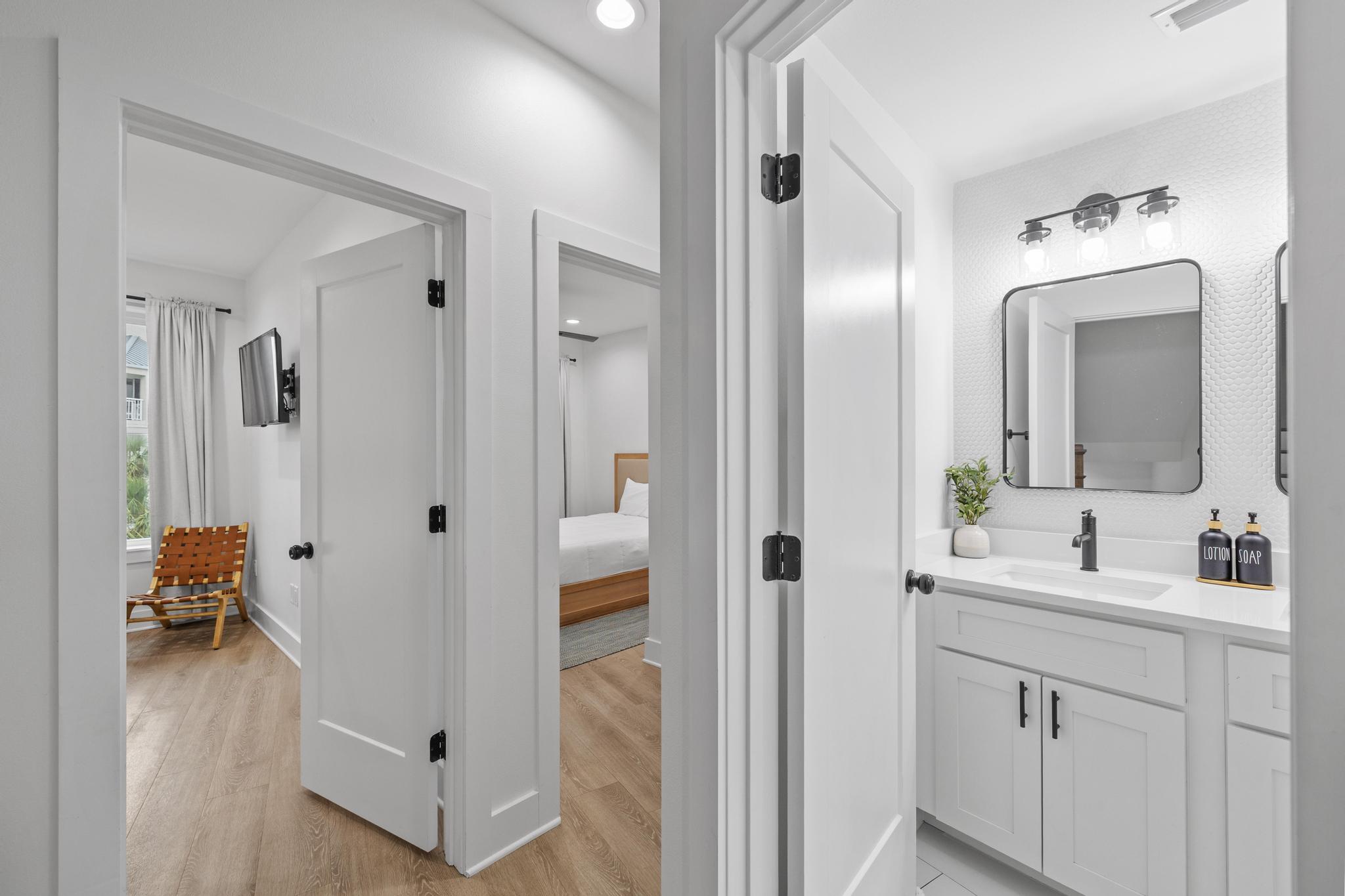 HOLIDAY ISLE - Residential