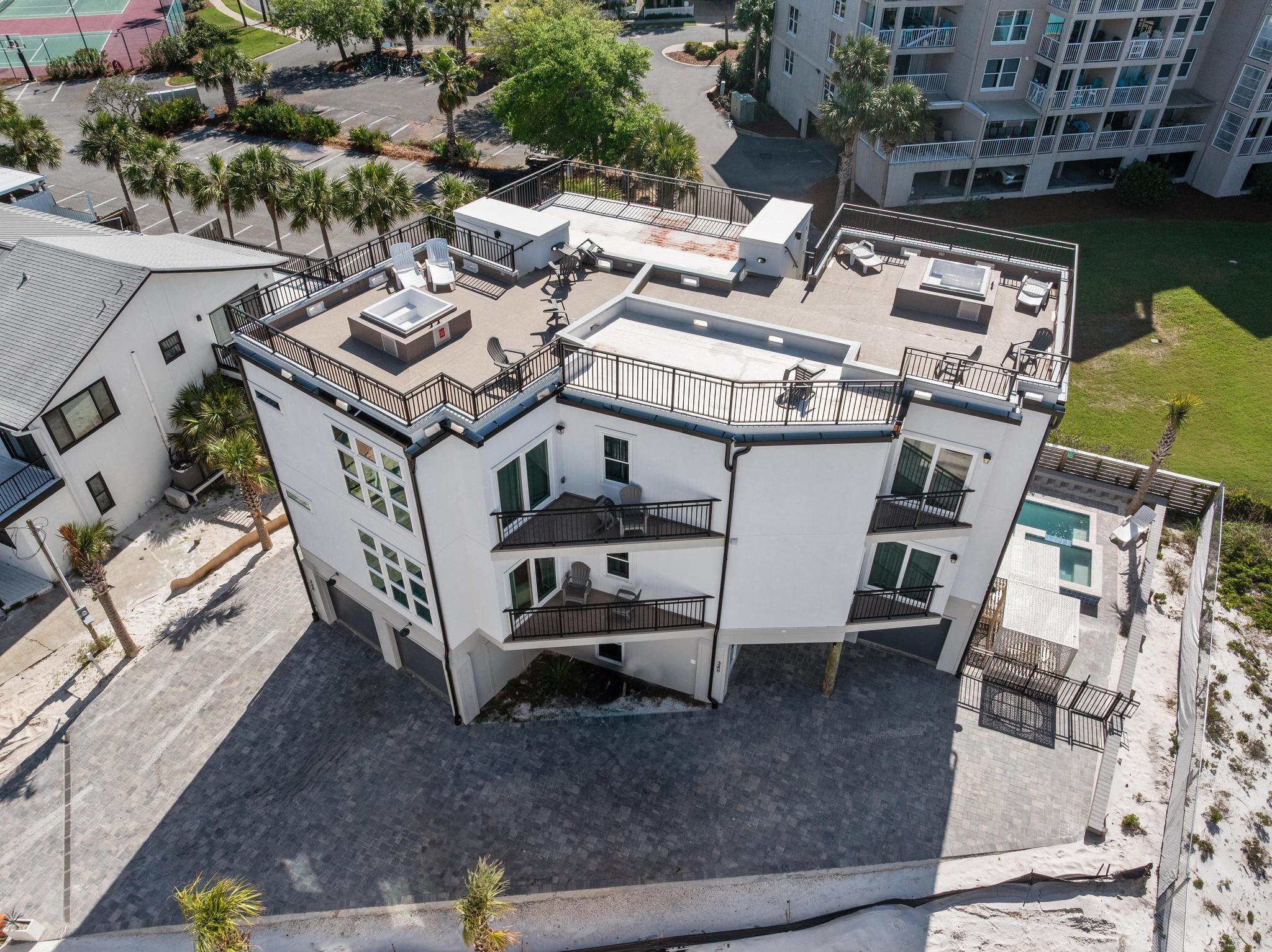 HOLIDAY ISLE - Residential