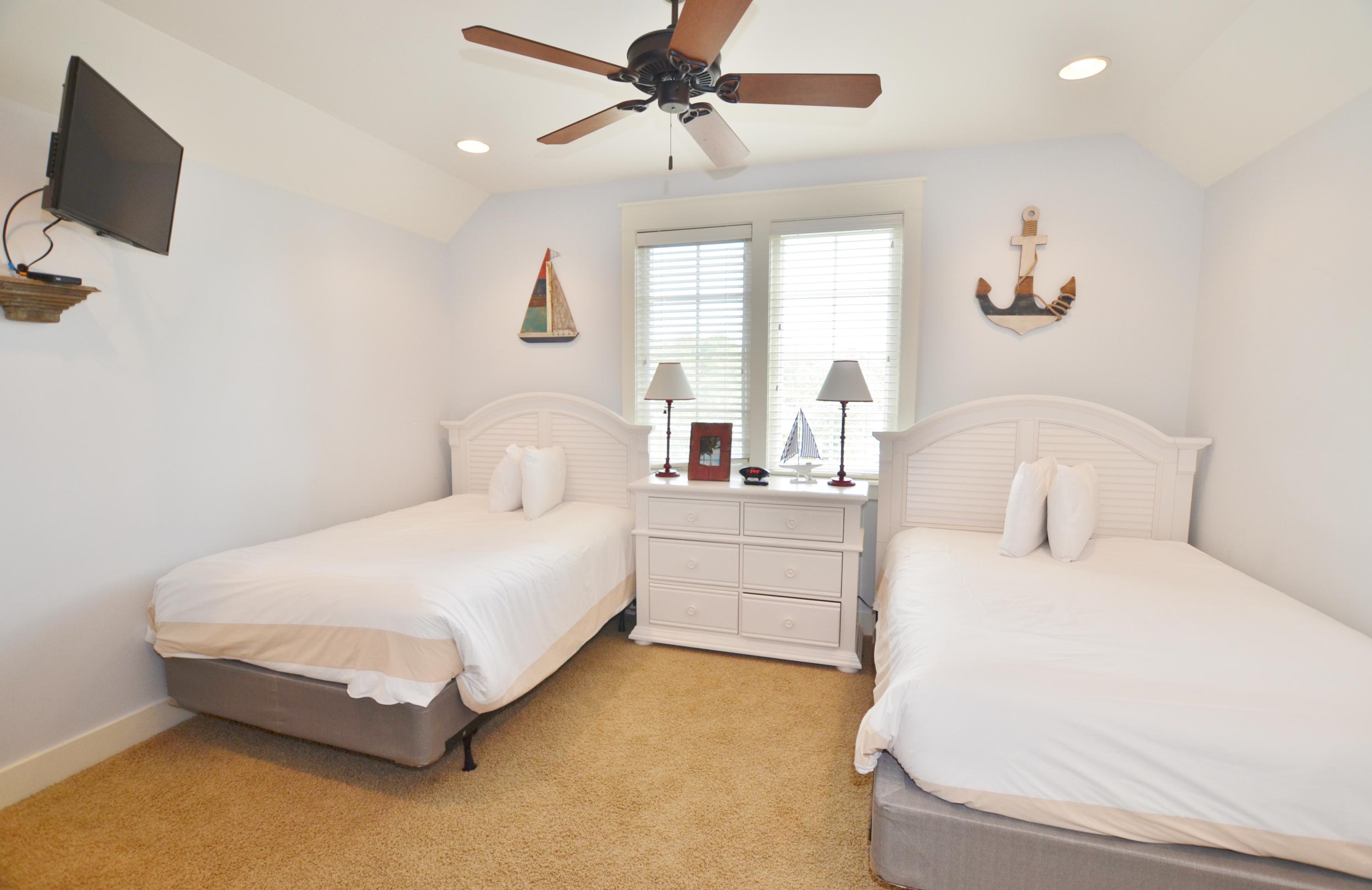 BUNGALOS AT SANDESTIN - Residential Lease