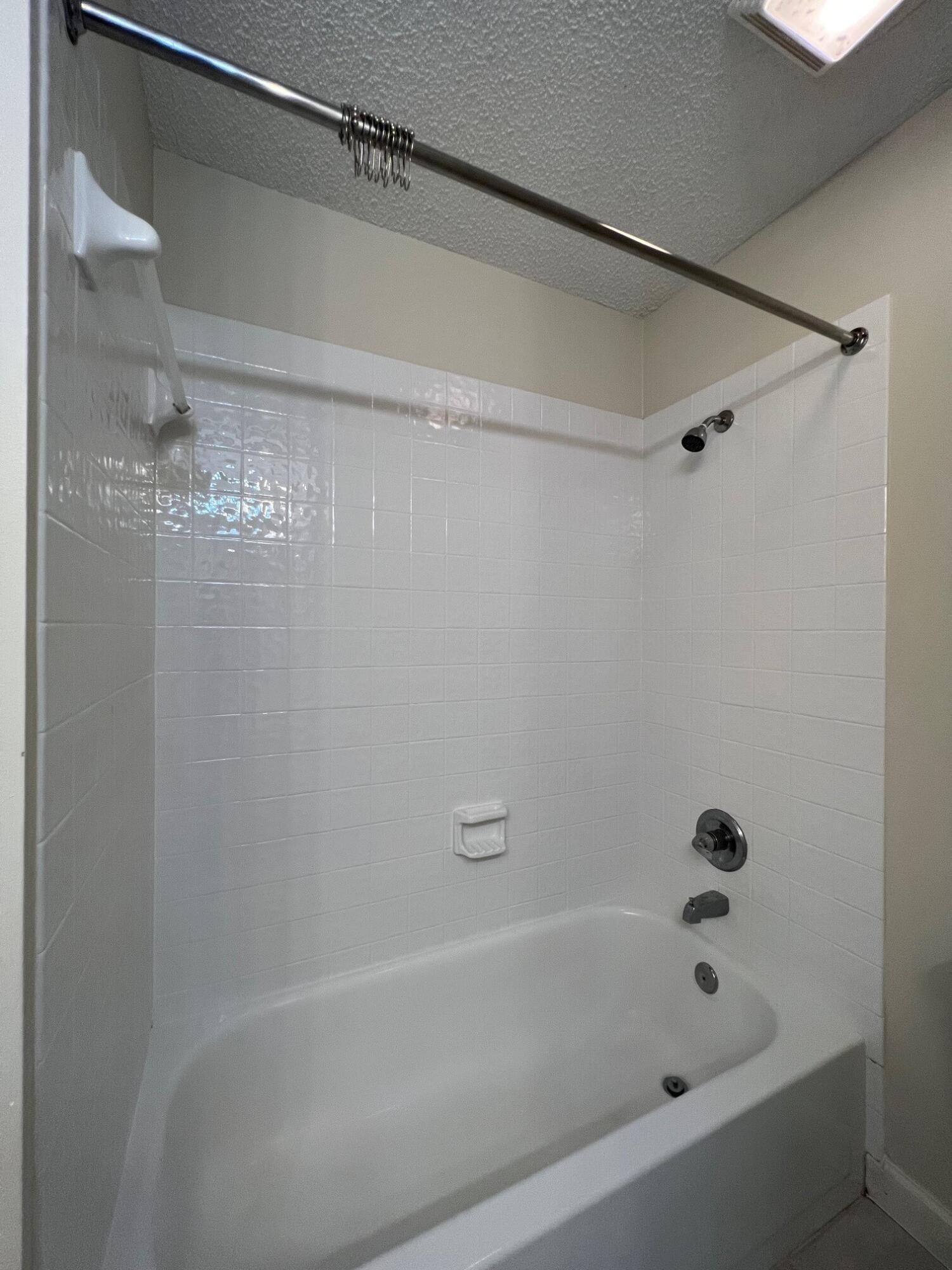 BEACHWALK VILLAS PH 04 - Residential Lease