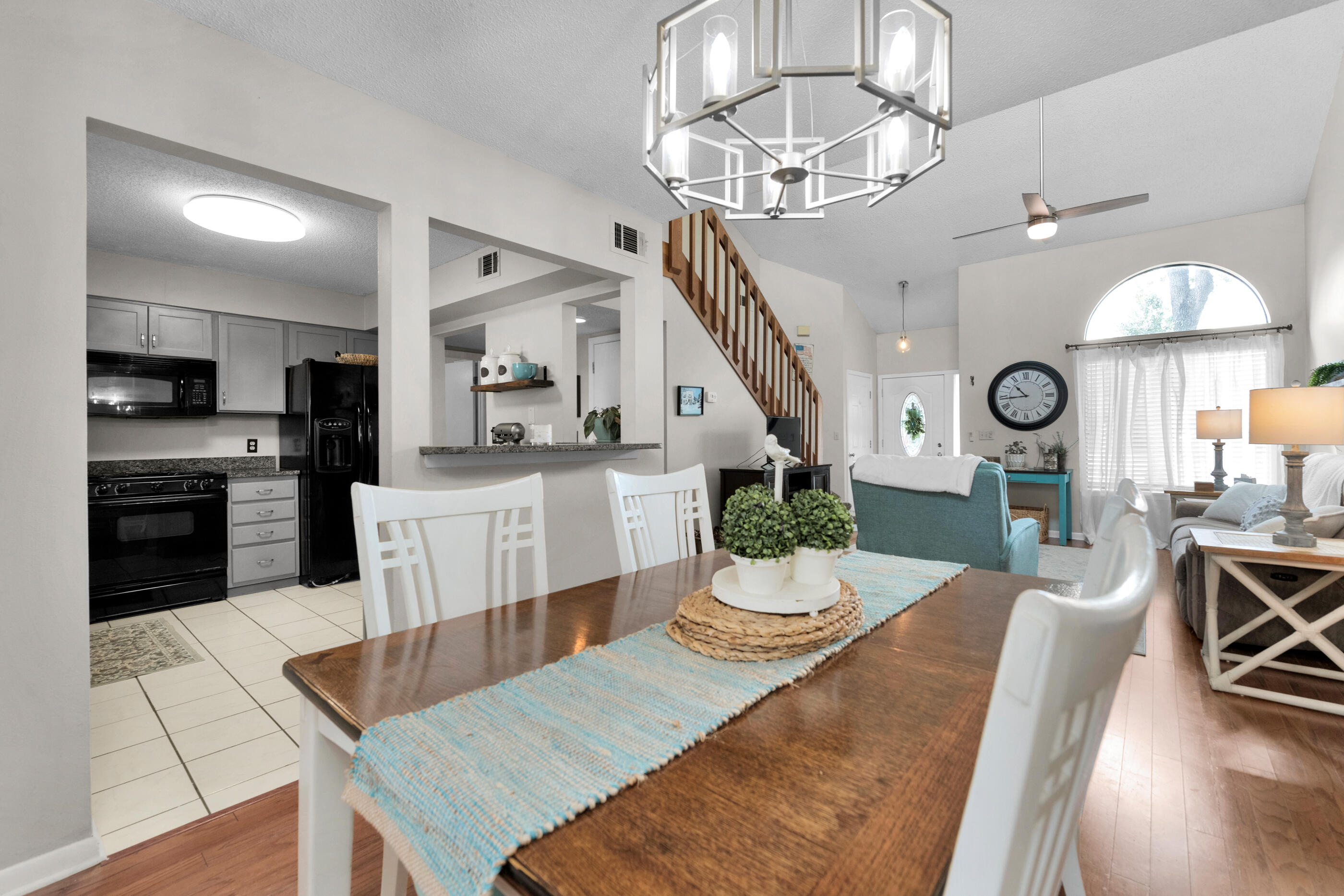 CEDAR RIDGE PH 10 - Residential