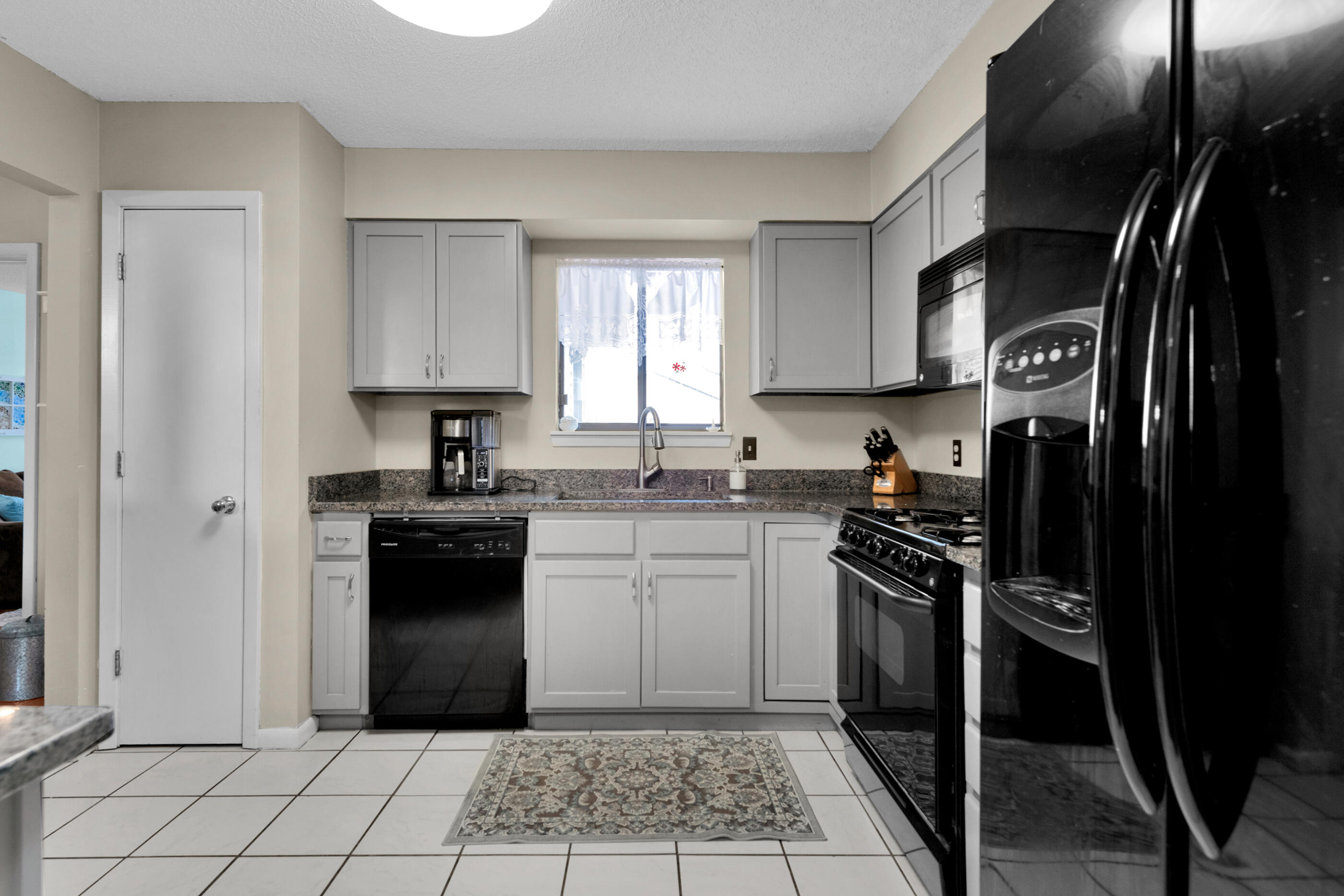 CEDAR RIDGE PH 10 - Residential