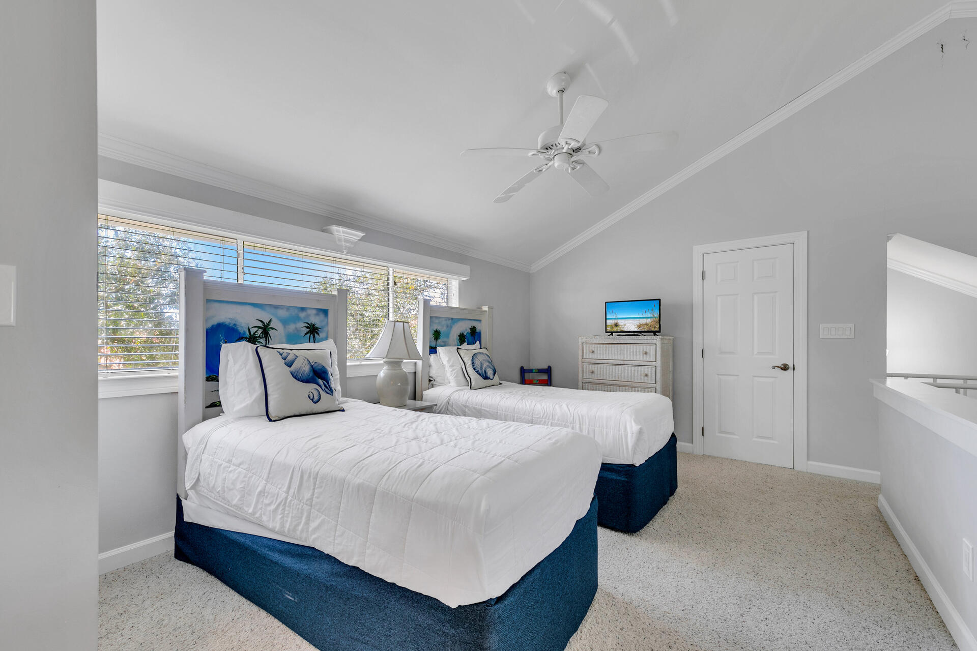 HIDDEN DUNES BEACH COTTAGES - Residential