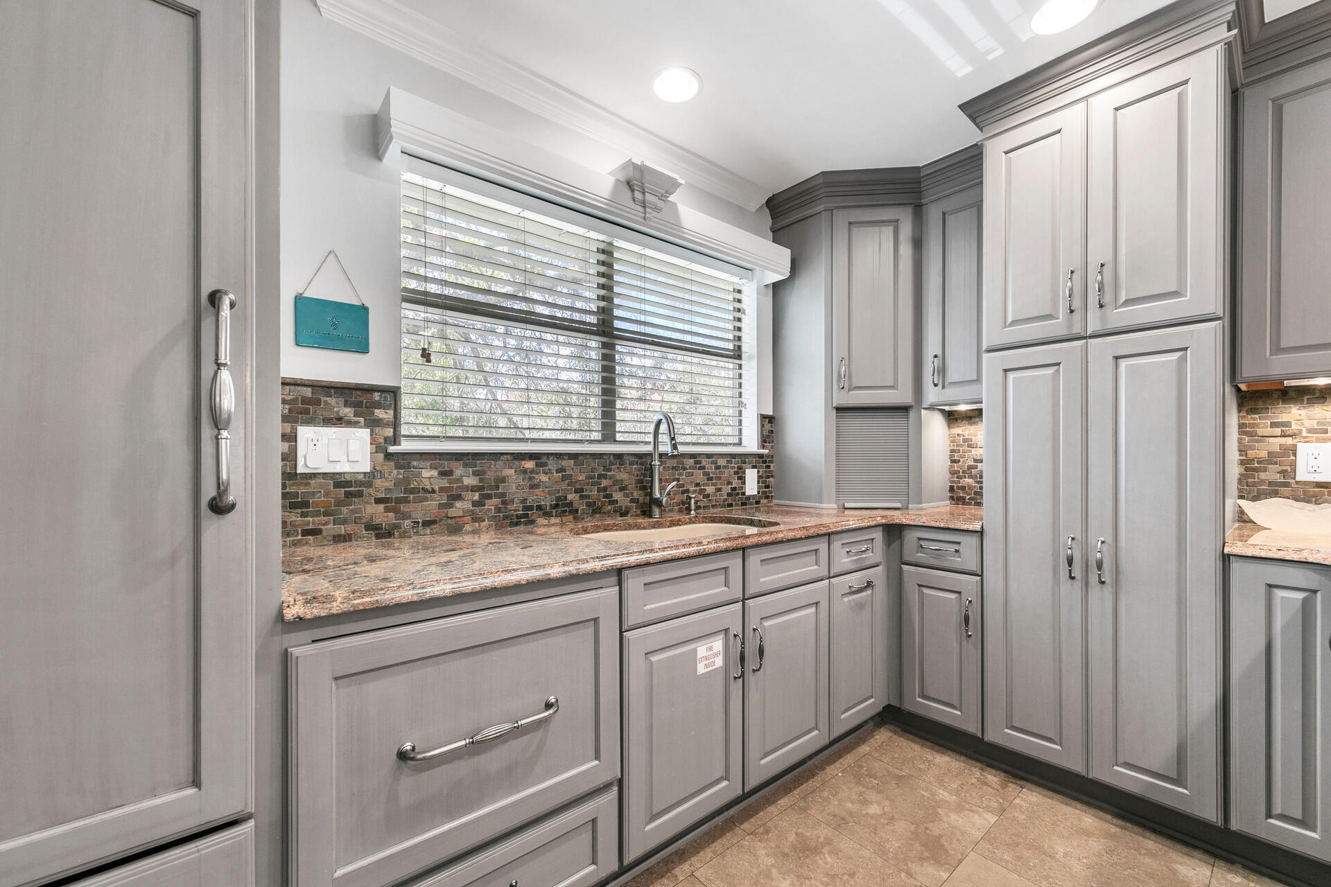 HIDDEN DUNES BEACH COTTAGES - Residential
