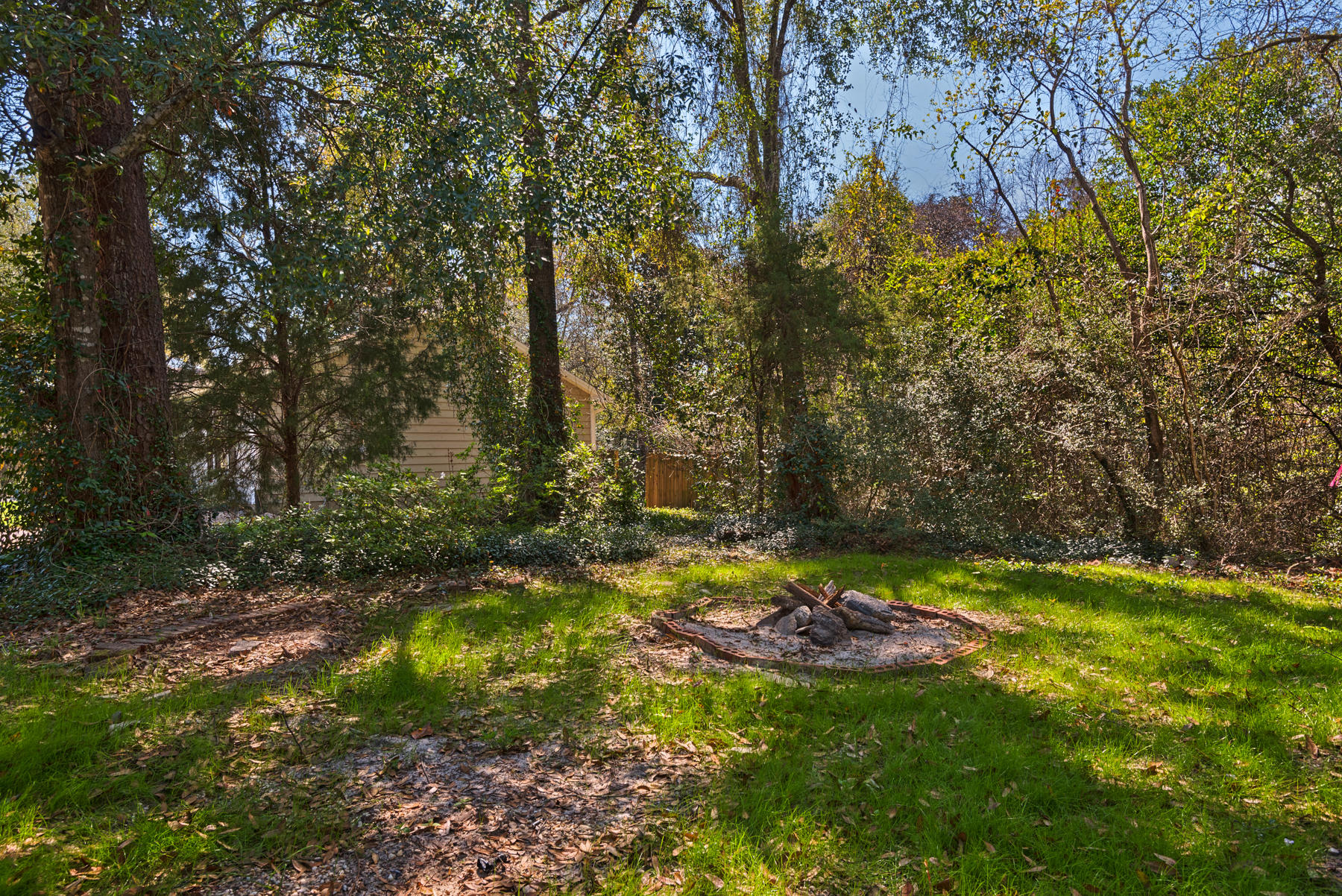 LIVE OAK SHORES - Residential