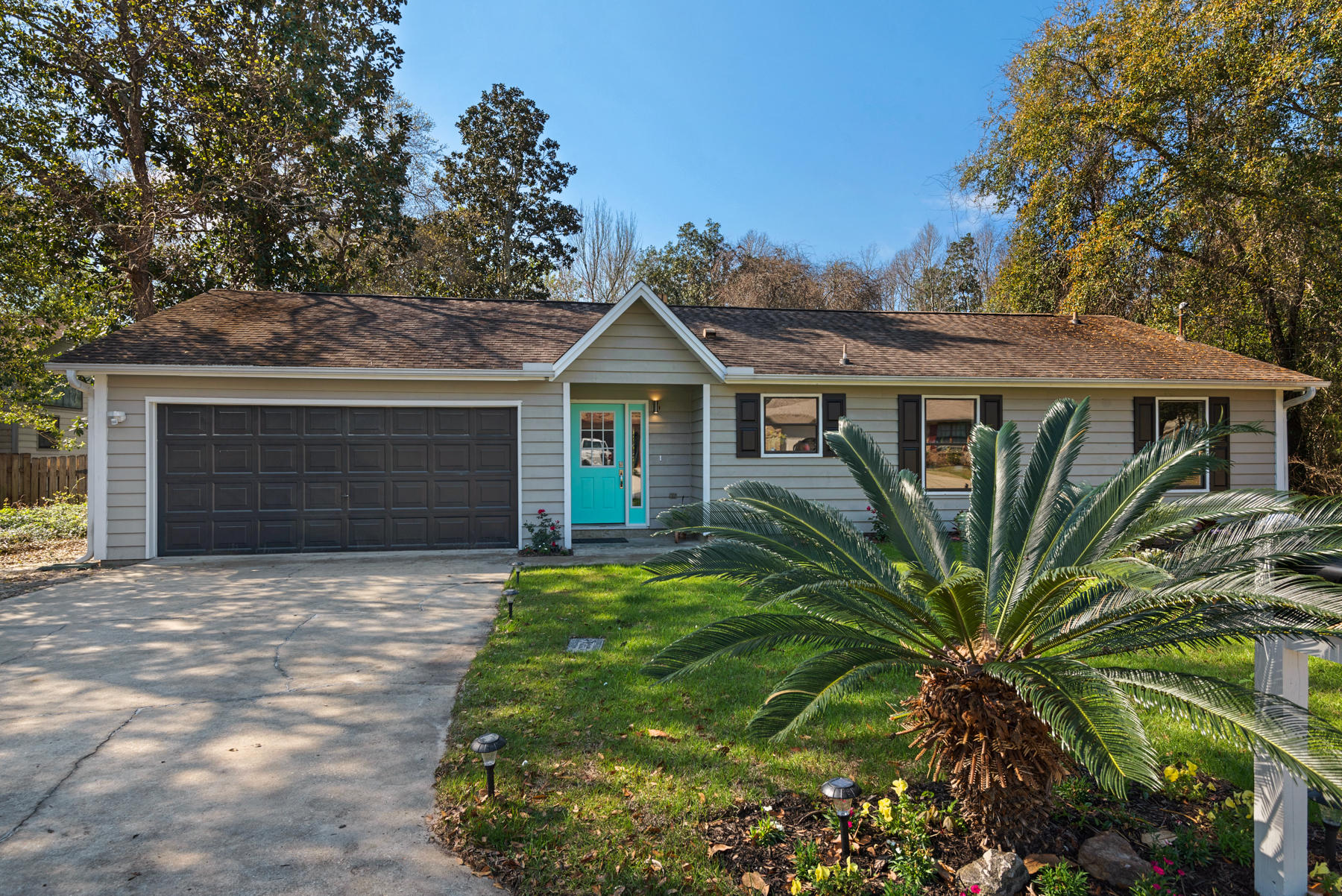 LIVE OAK SHORES - Residential