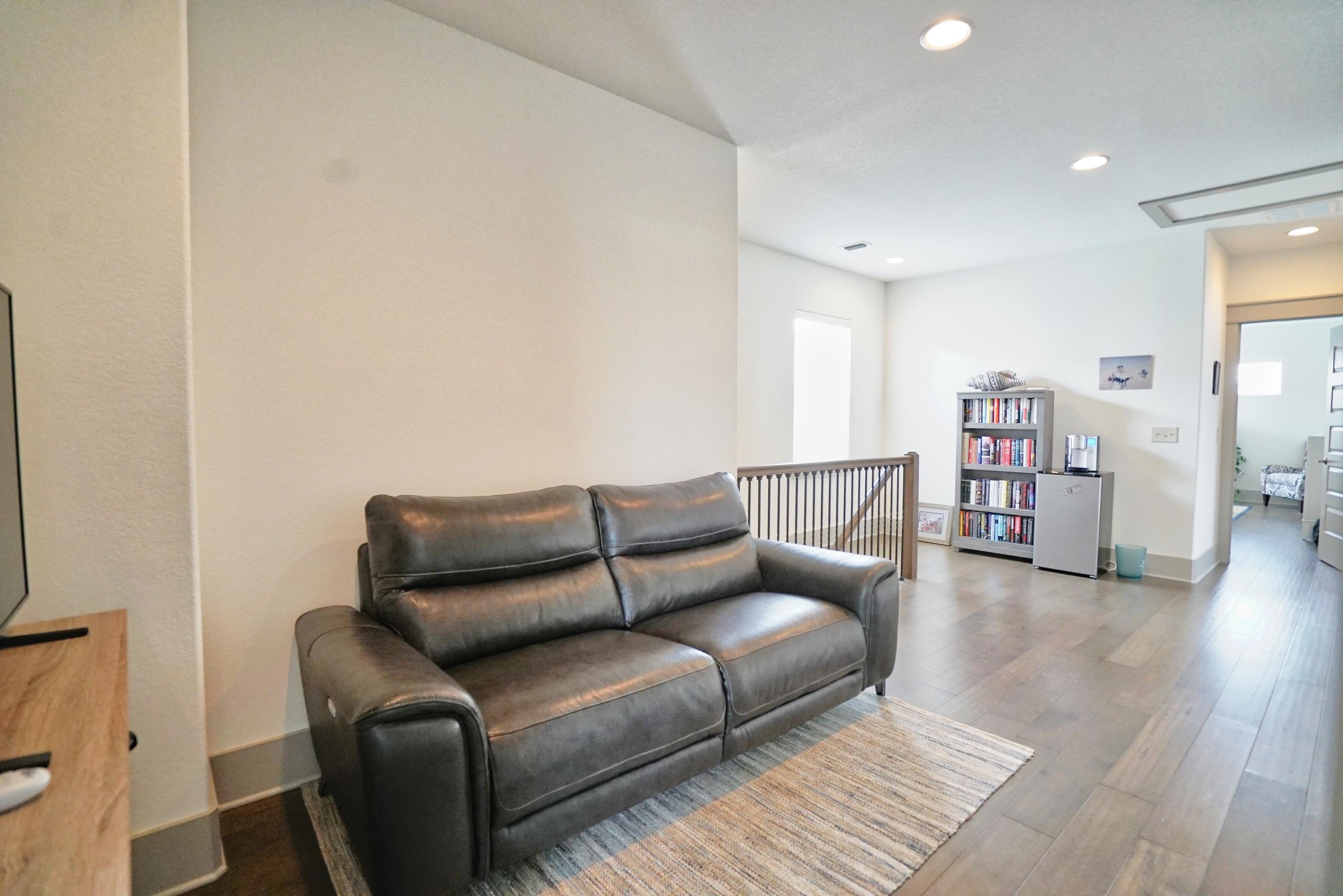 HIGHLAND PARKS - Residential