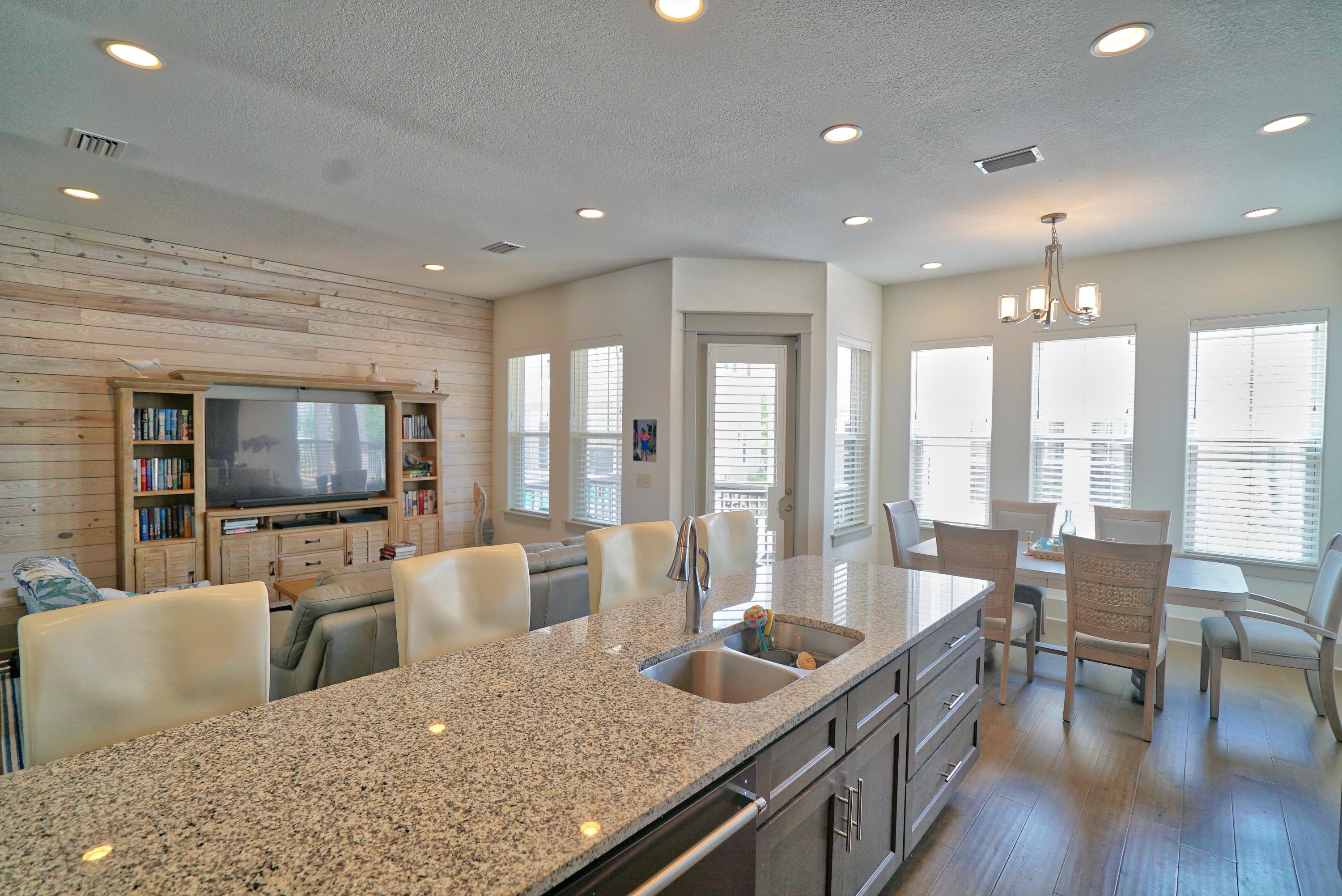 HIGHLAND PARKS - Residential