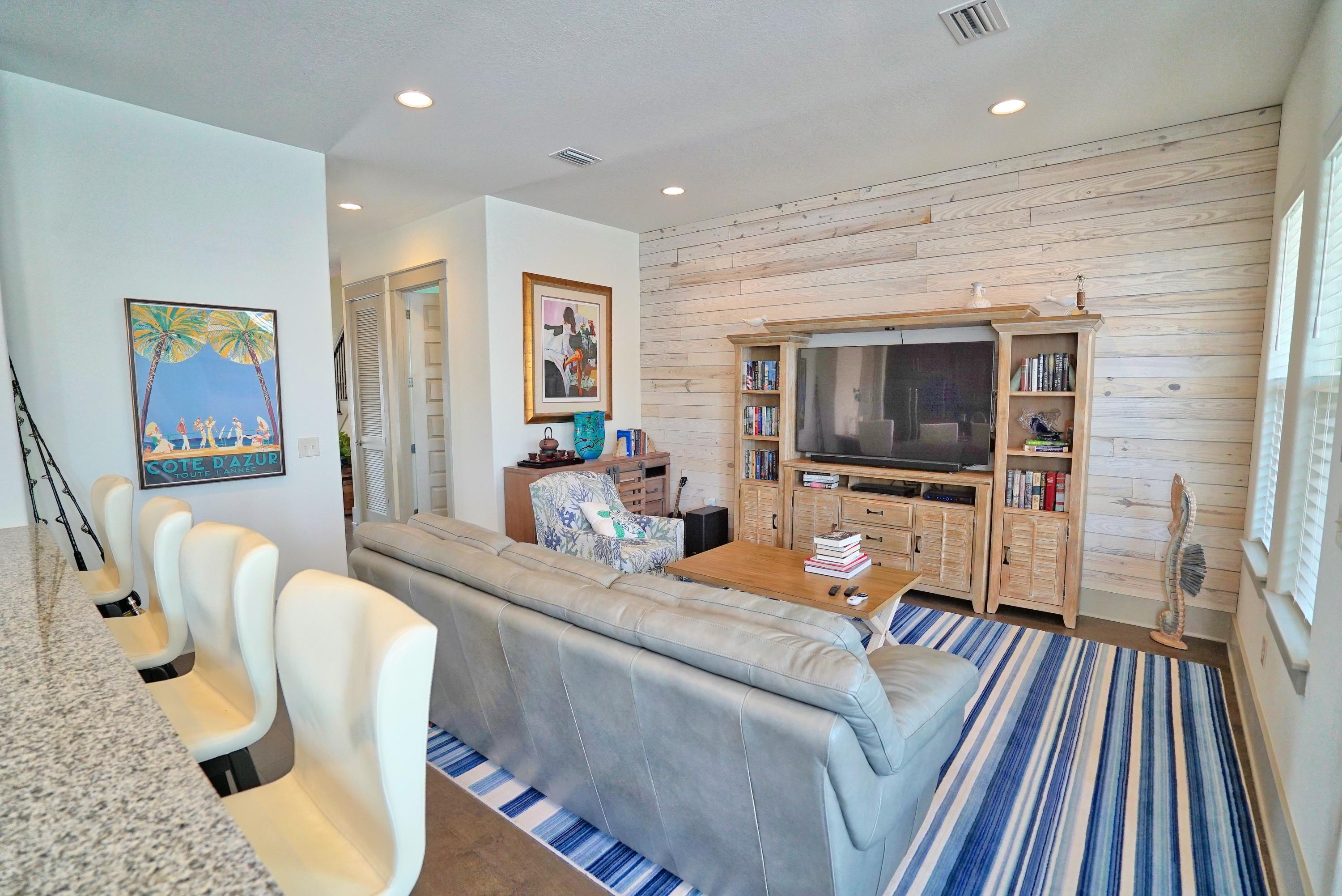 HIGHLAND PARKS - Residential