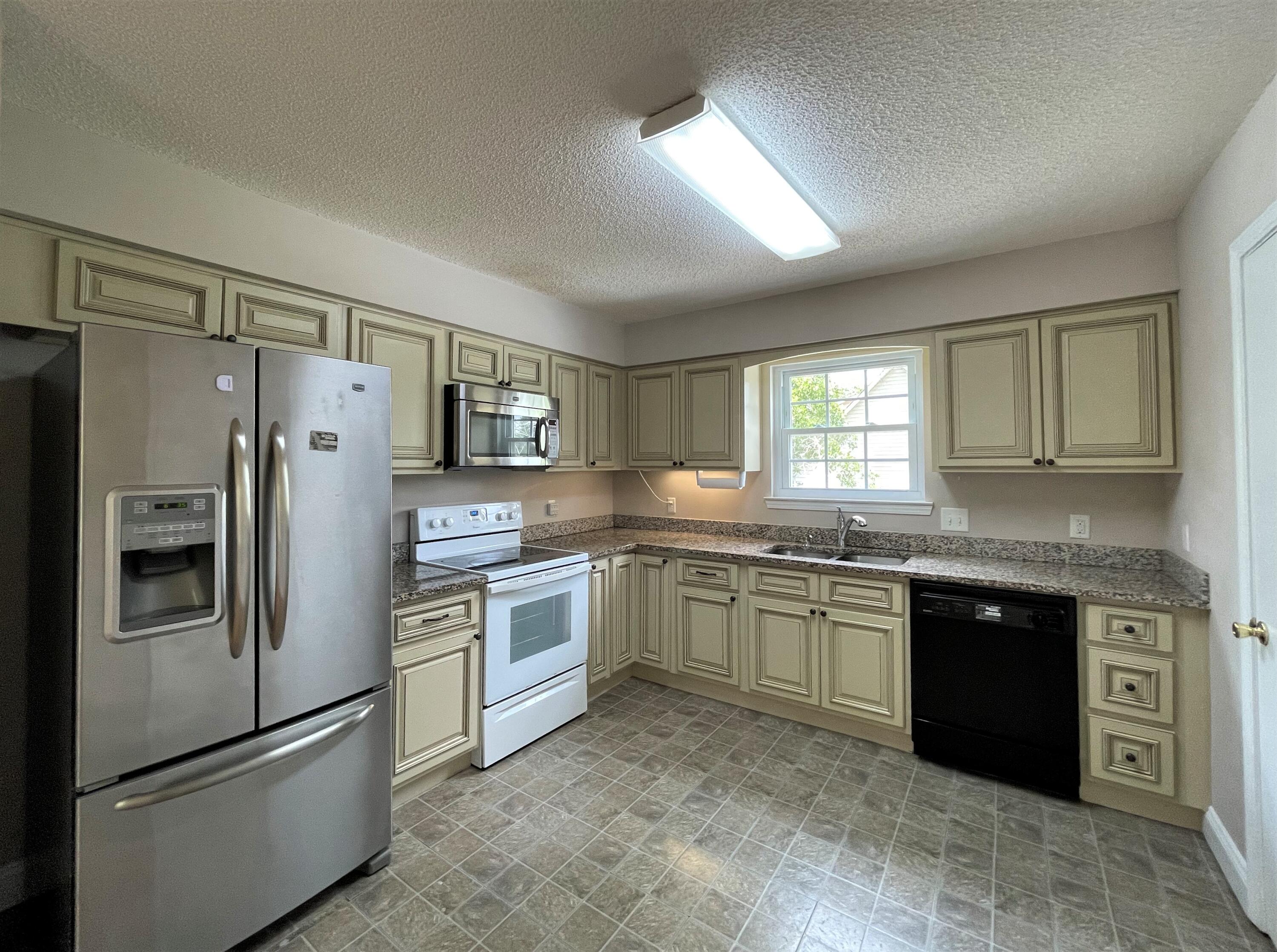 NORTHVIEW ESTATES - Residential