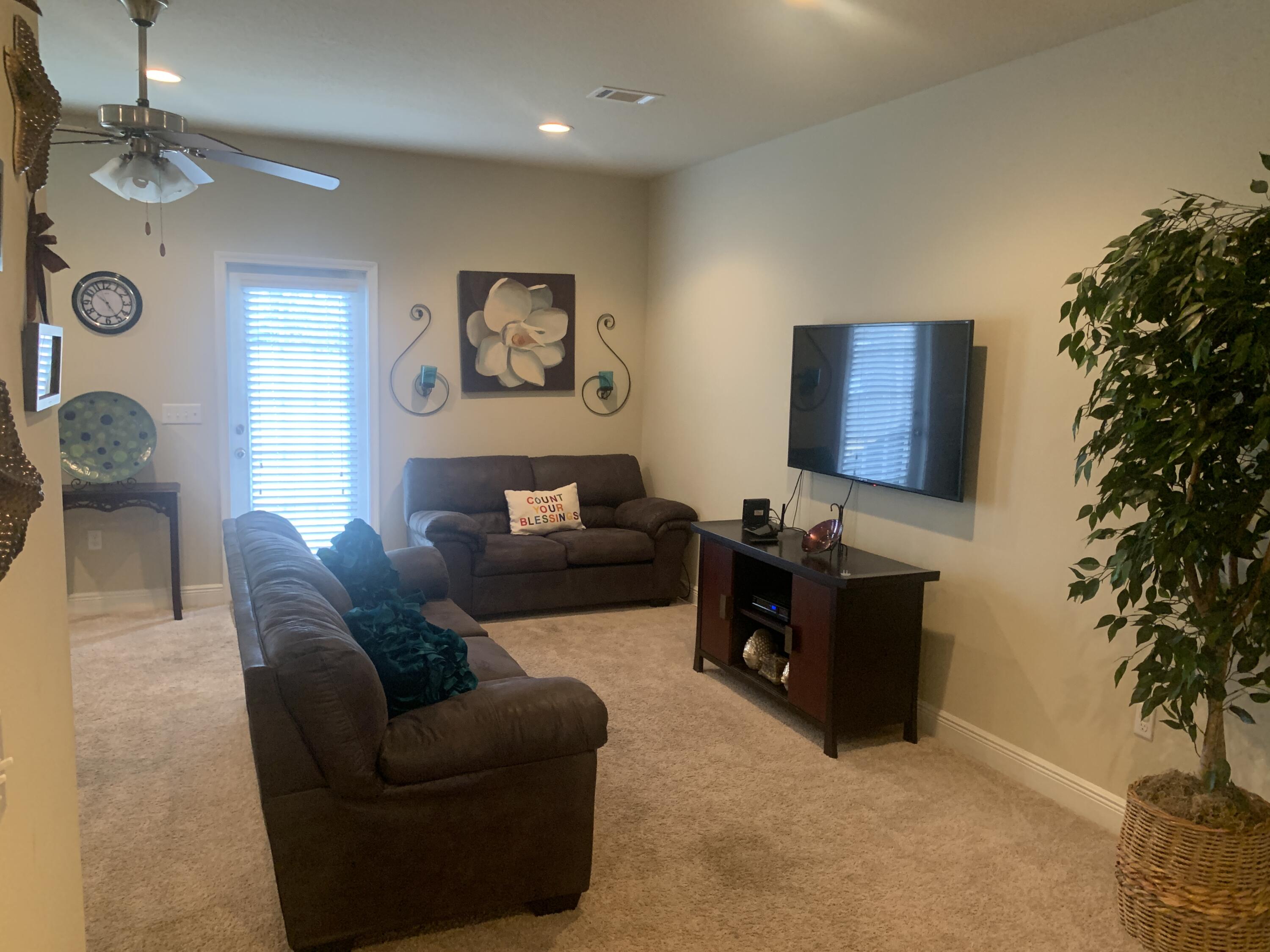 Iron Horse T/H - Residential