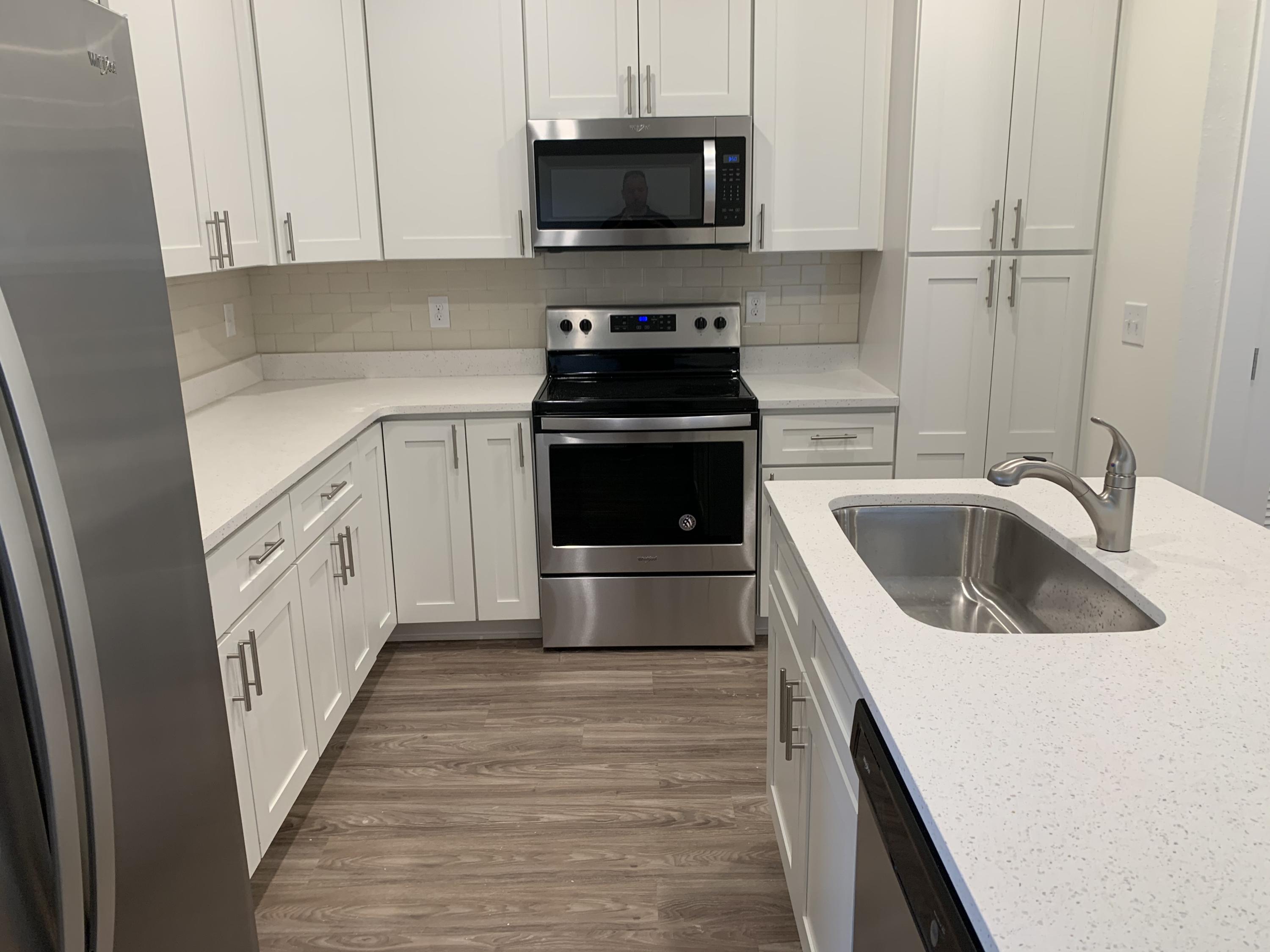 VERANDAS AT FREEPORT - Residential Lease