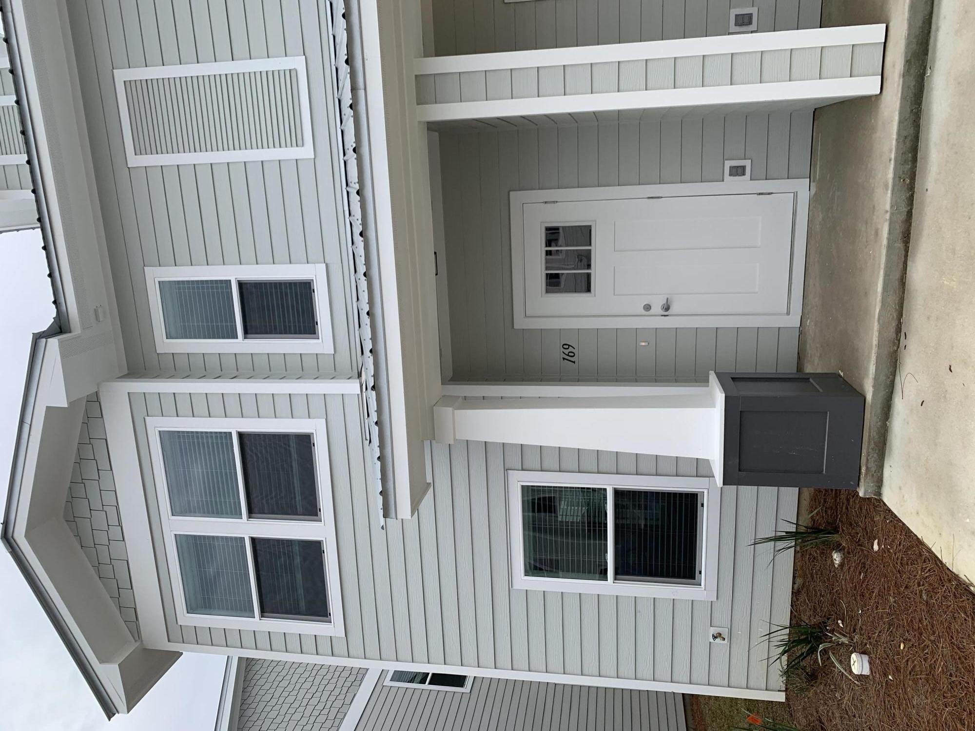 VERANDAS AT FREEPORT - Residential Lease