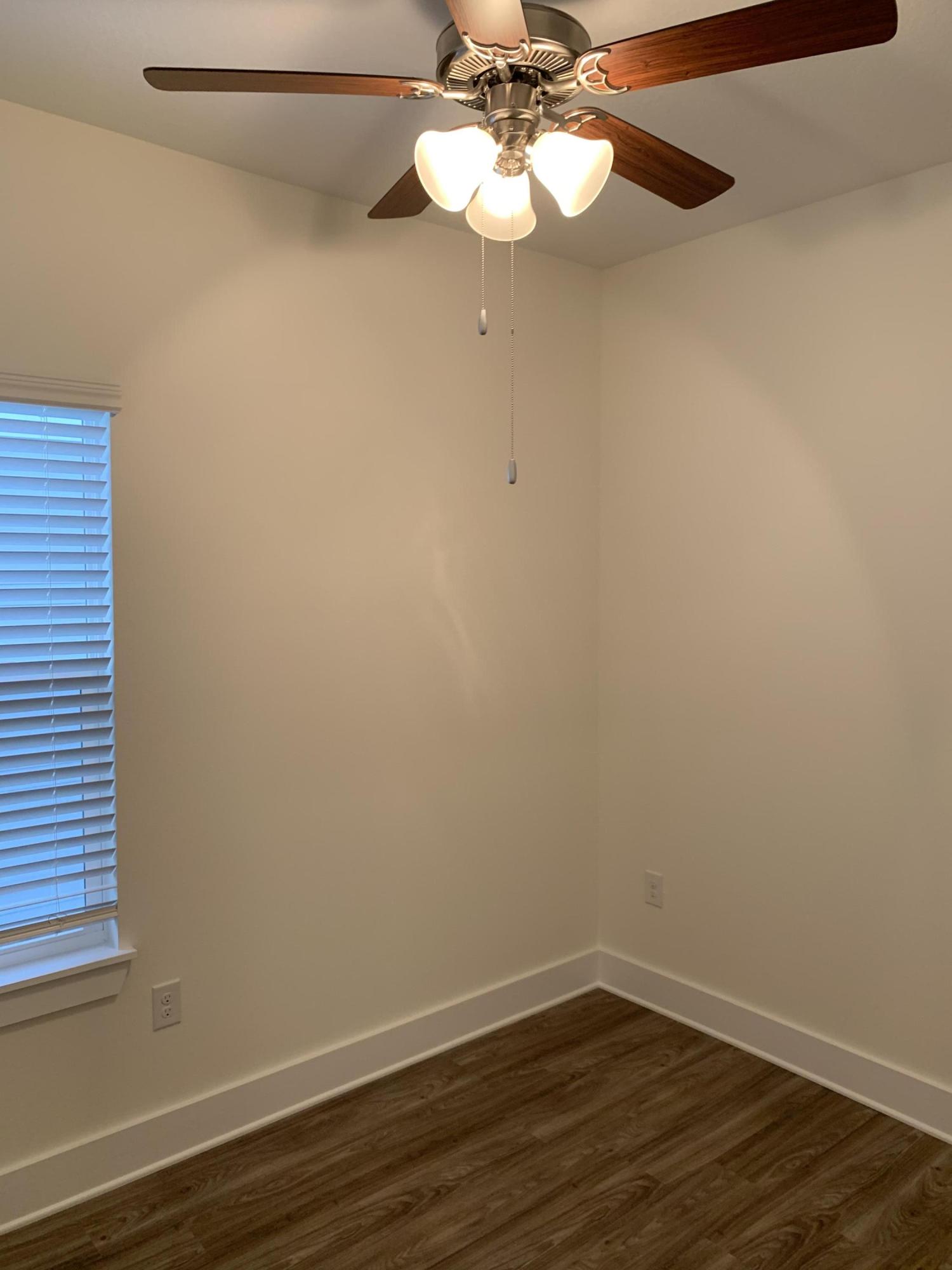 VERANDAS AT FREEPORT - Residential Lease