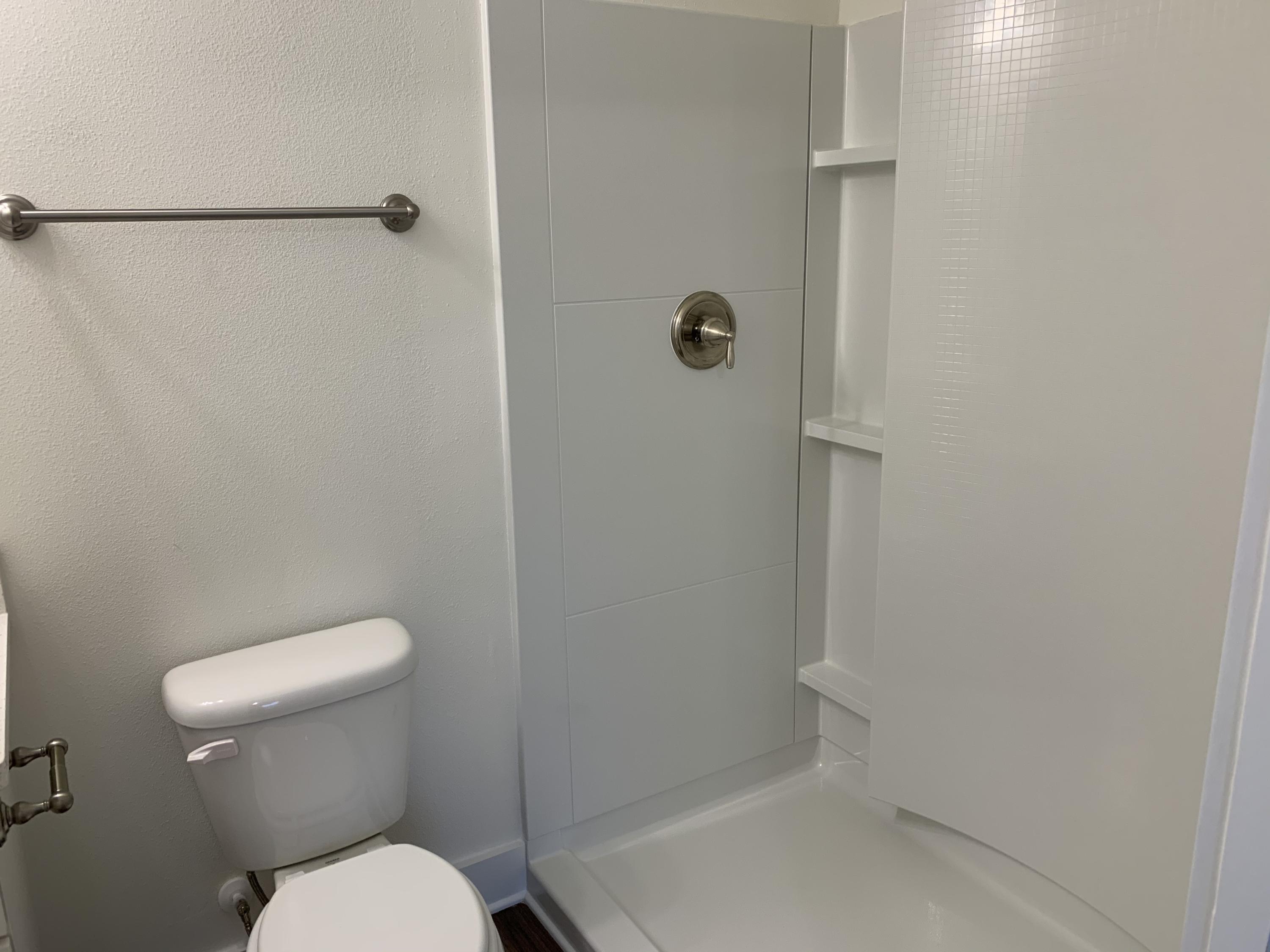 VERANDAS AT FREEPORT - Residential Lease