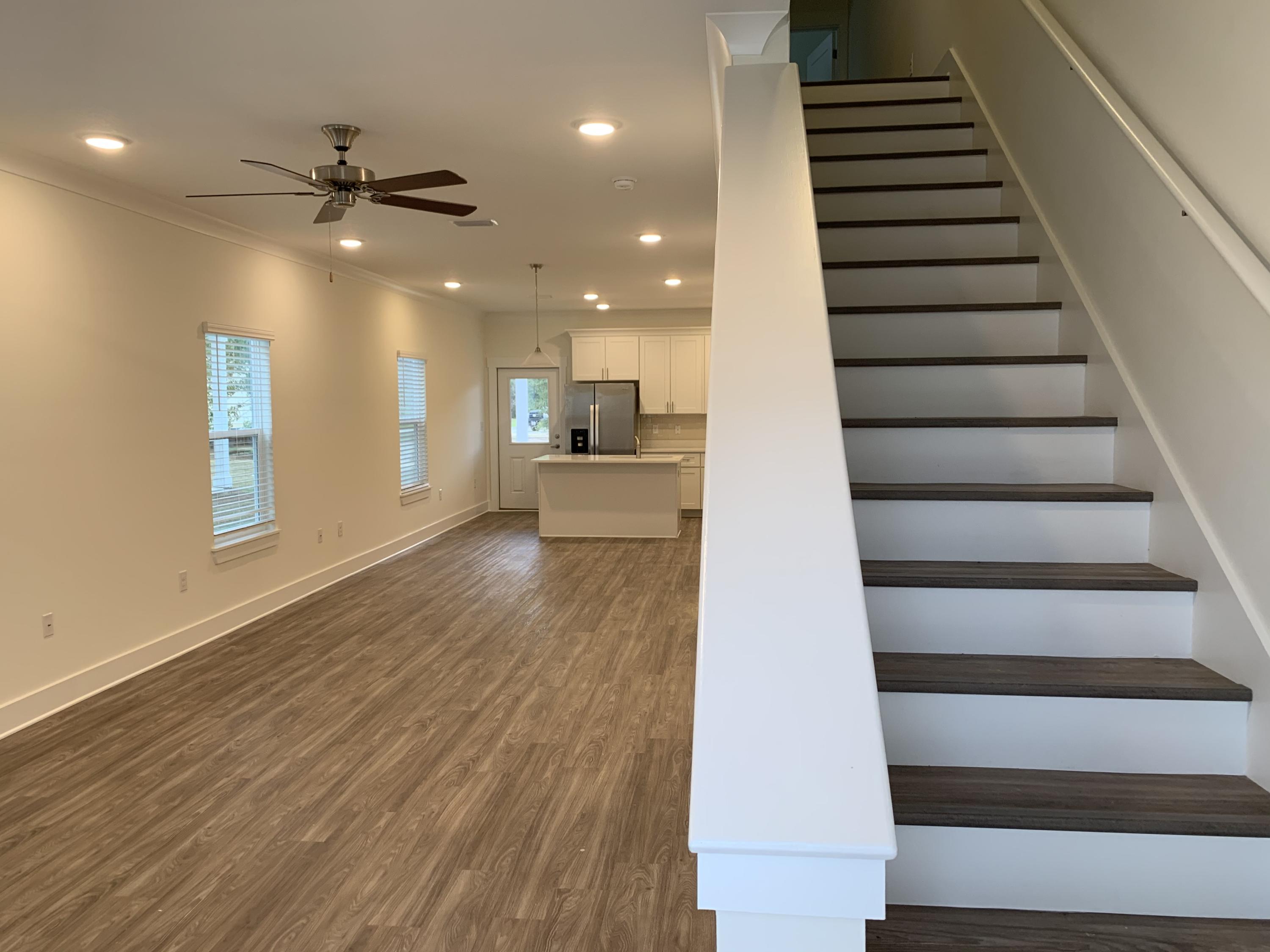 VERANDAS AT FREEPORT - Residential Lease