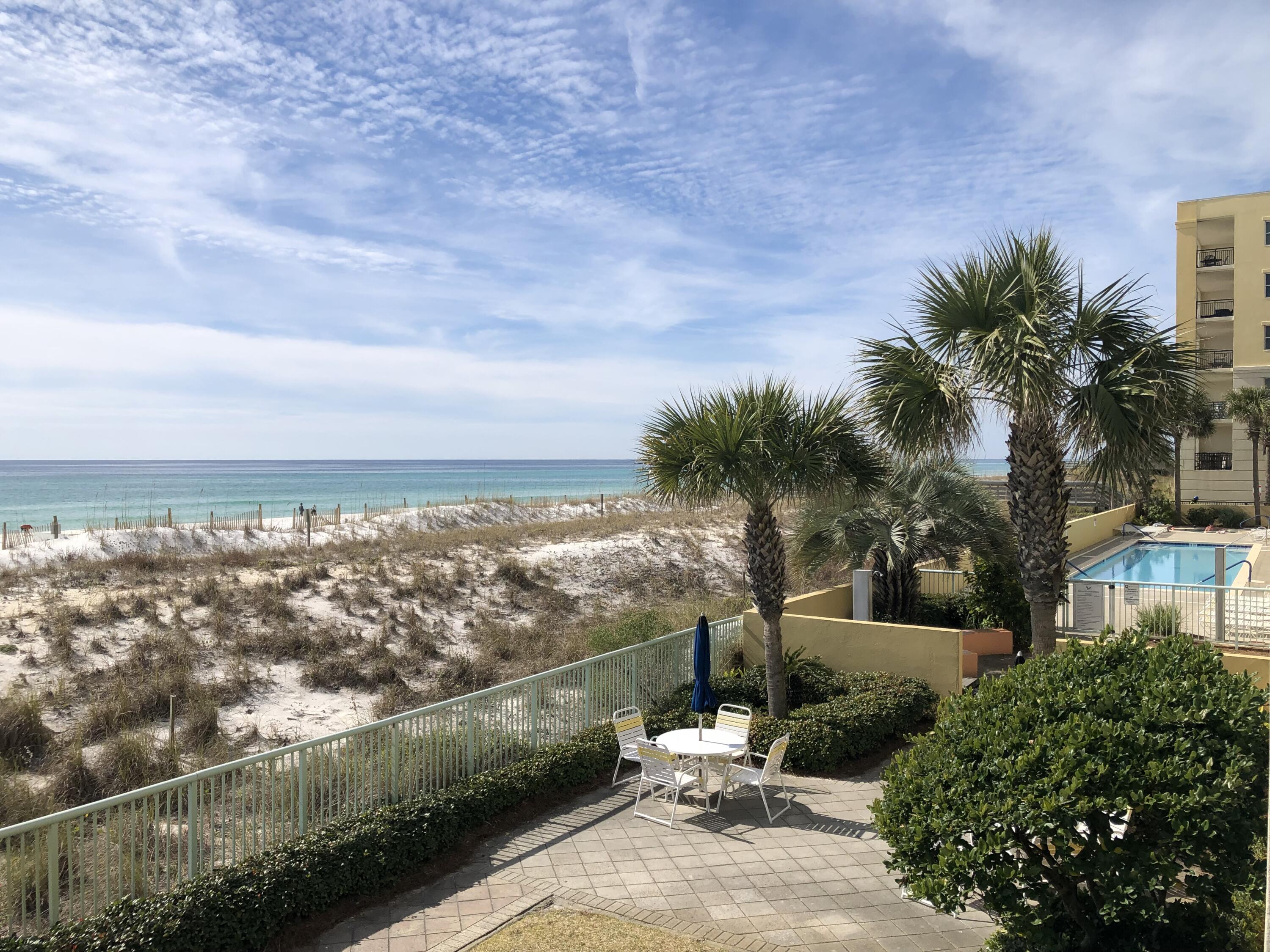 PELICAN ISLE - Residential