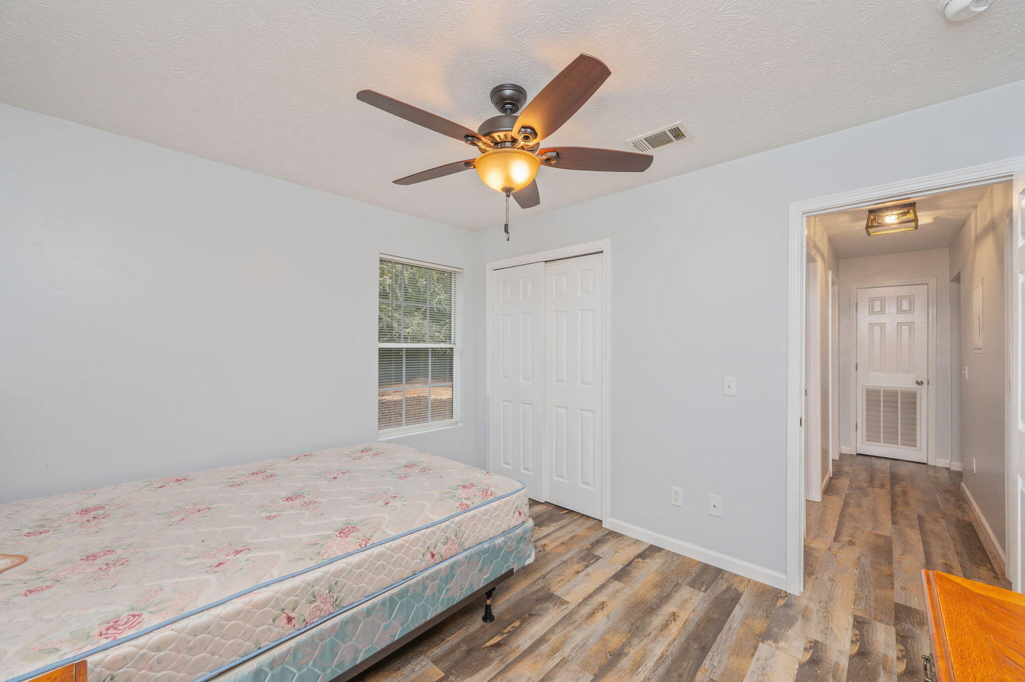 KINGS LAKE ESTATE - Residential Lease