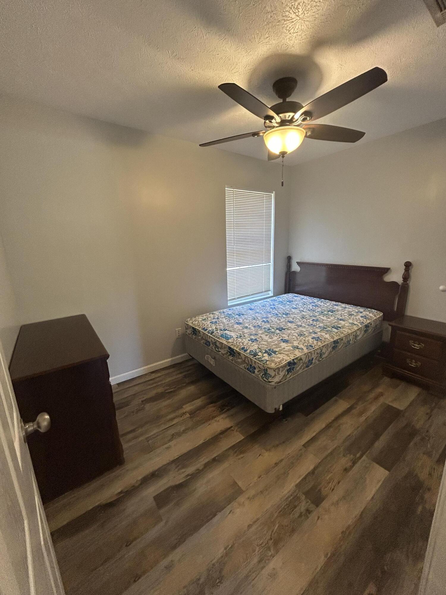 KINGS LAKE ESTATE - Residential Lease