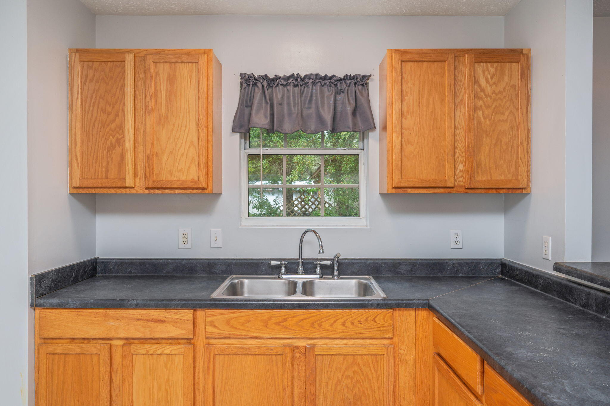 KINGS LAKE ESTATE - Residential Lease