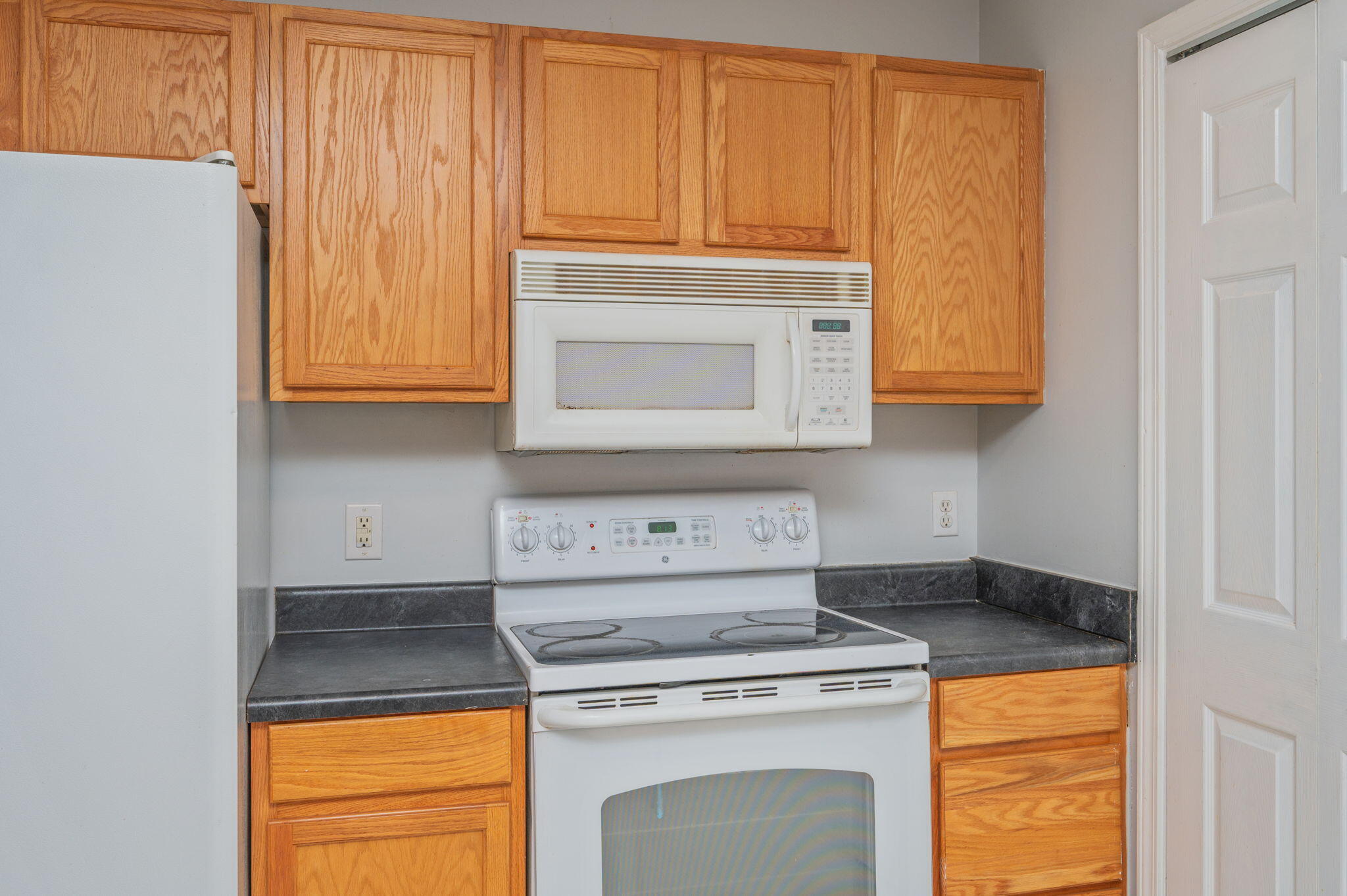 KINGS LAKE ESTATE - Residential Lease