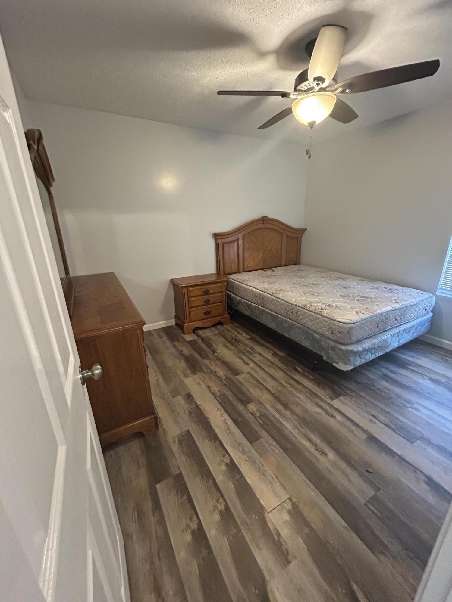 KINGS LAKE ESTATE - Residential Lease