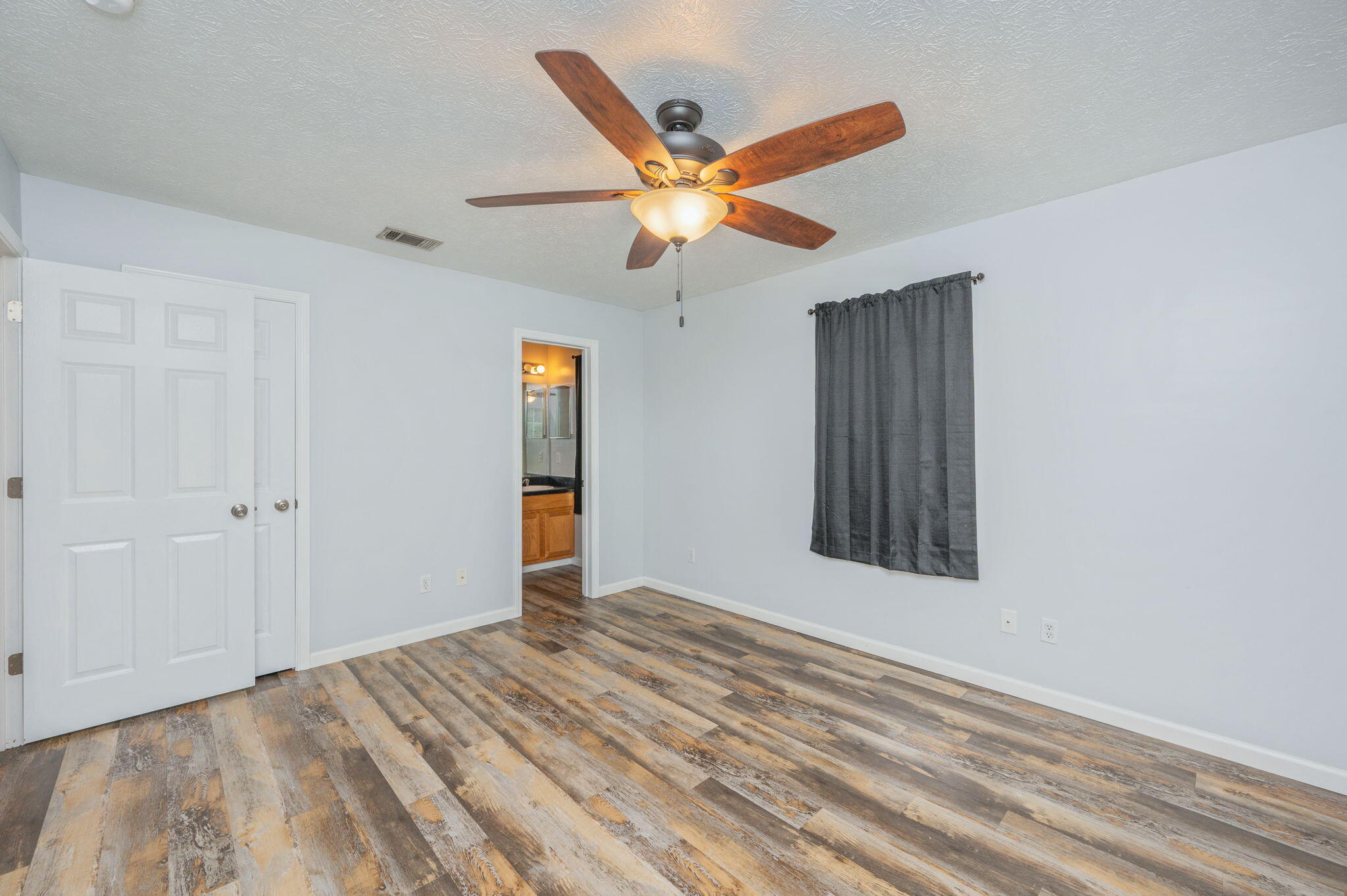 KINGS LAKE ESTATE - Residential Lease