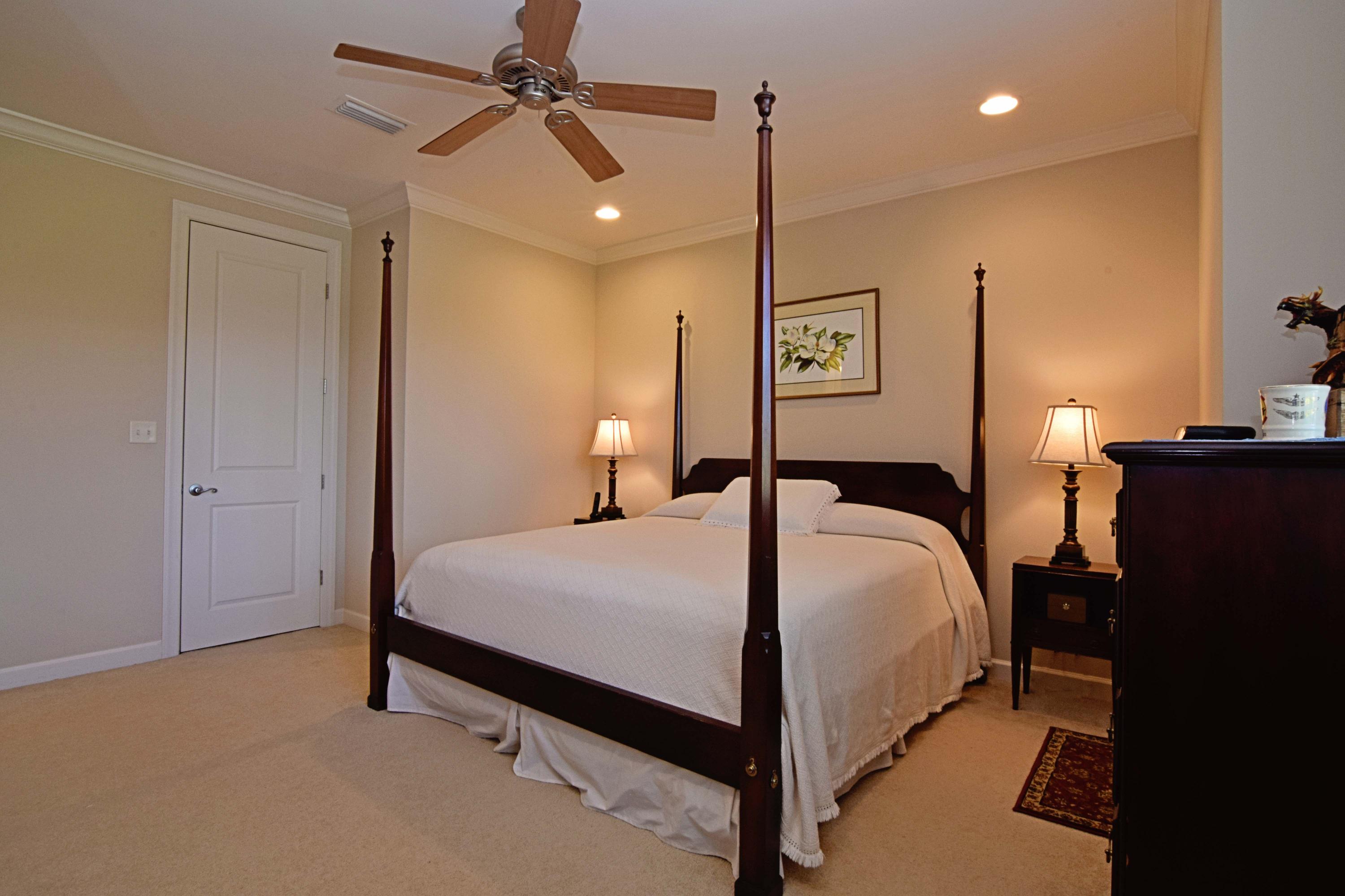 MARINA LANDING - Residential